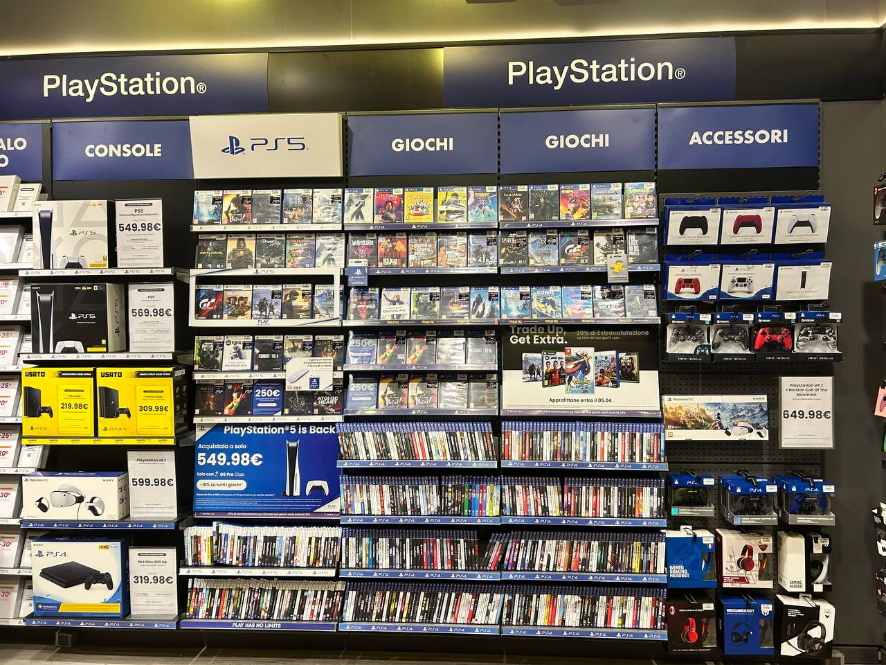 Foto 3 di GameStop