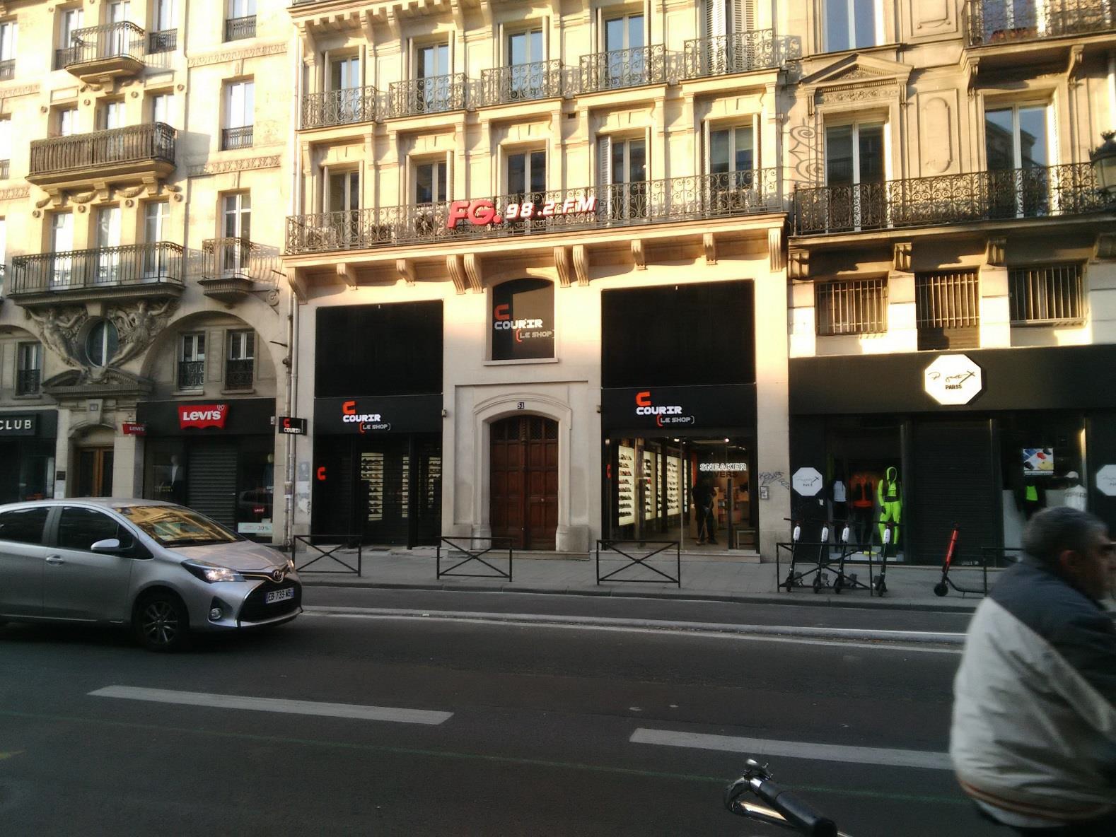 Foto 2 di Courir