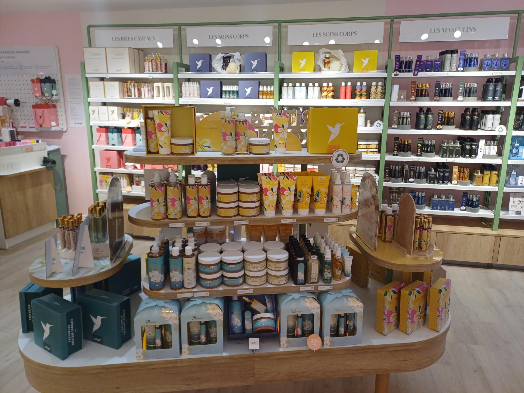 Foto 6 di Adopt Parfums