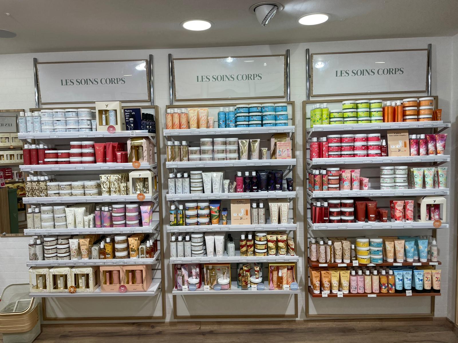 Foto 5 di Adopt Parfums