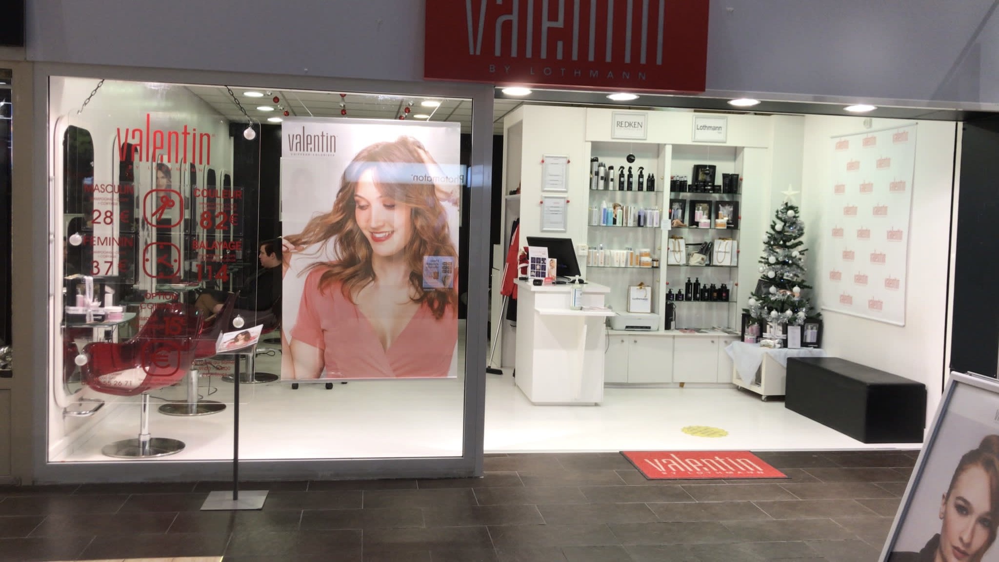 Foto 1 di Valentin Coiffeur - Coloriste GAP
