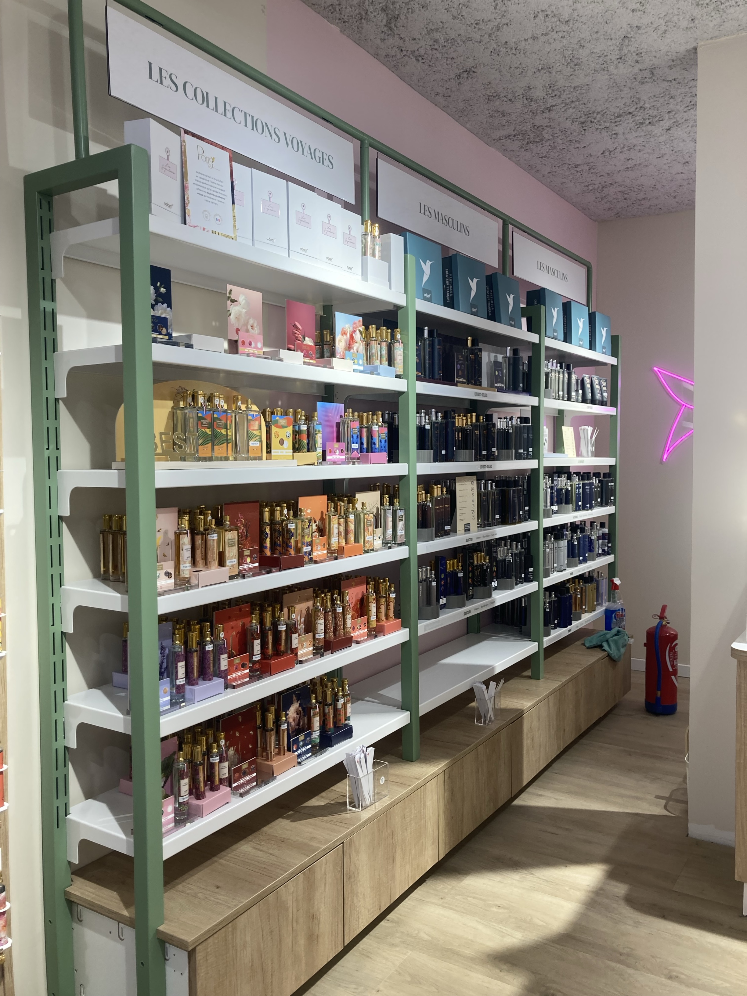 Foto 5 di Adopt Parfums