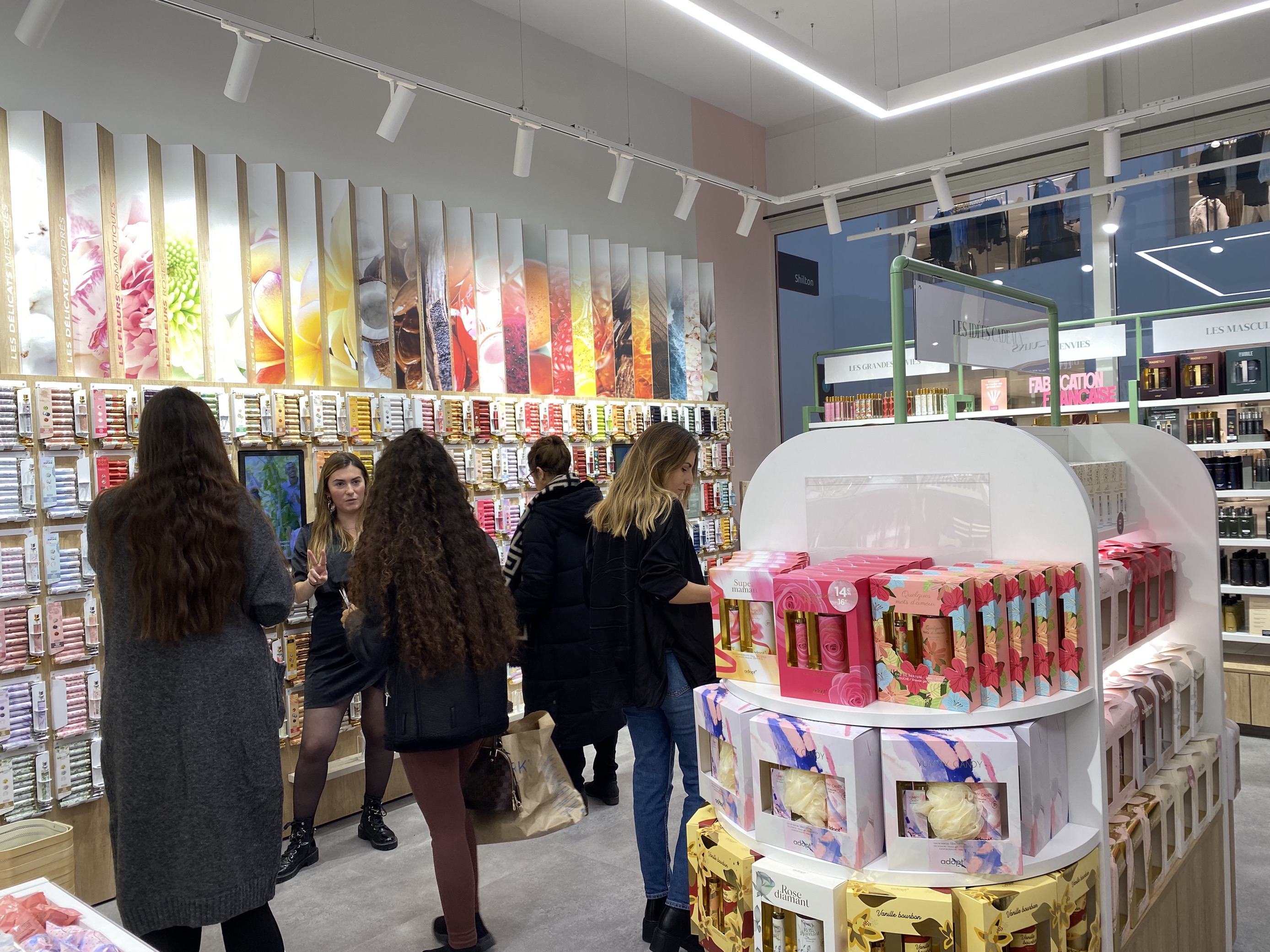 Foto 5 di Adopt Parfums