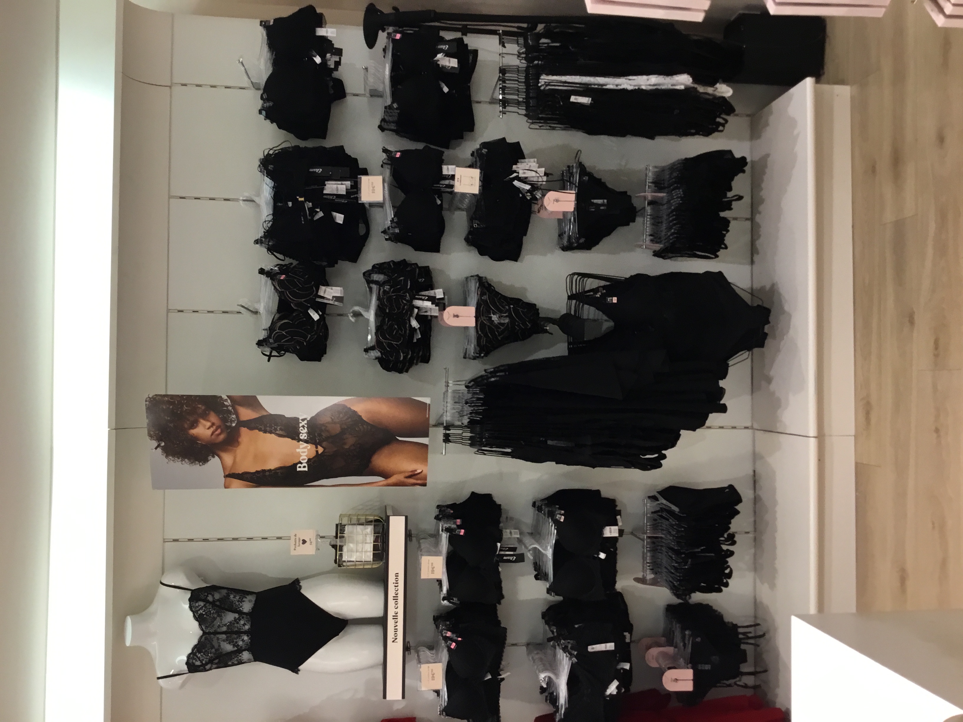Foto 34 di Etam Lingerie