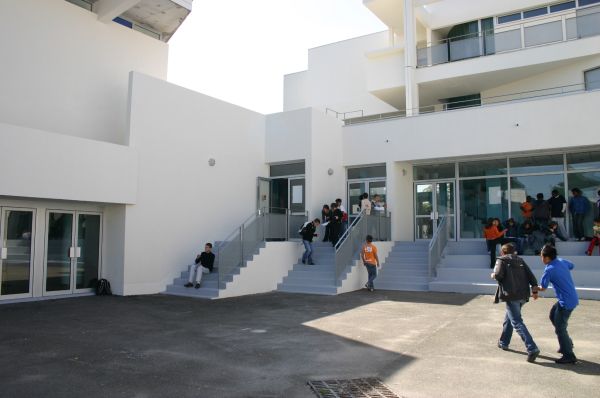 Collège Françoise DOLTO