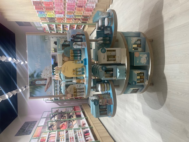 Foto 2 di Adopt Parfums