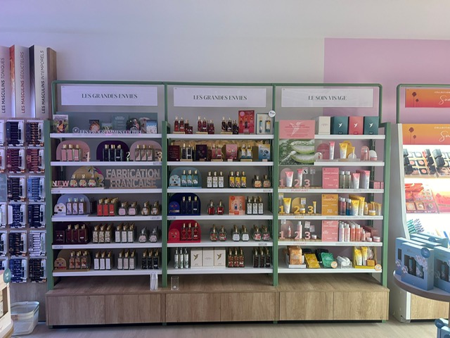 Foto 6 di Adopt Parfums