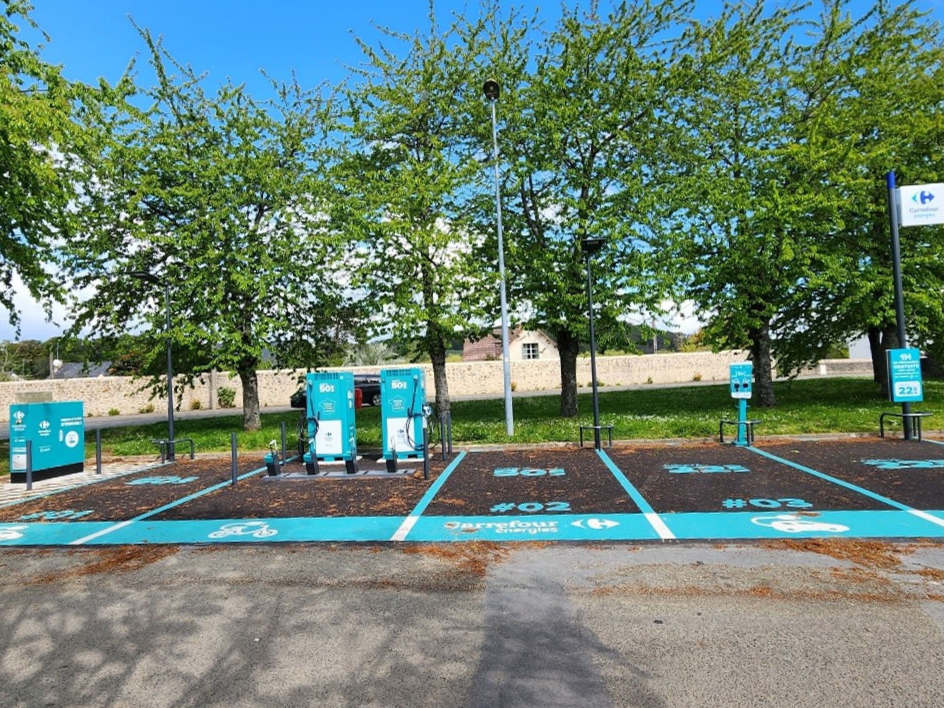 Foto 1 di DRIVECO Charging Station