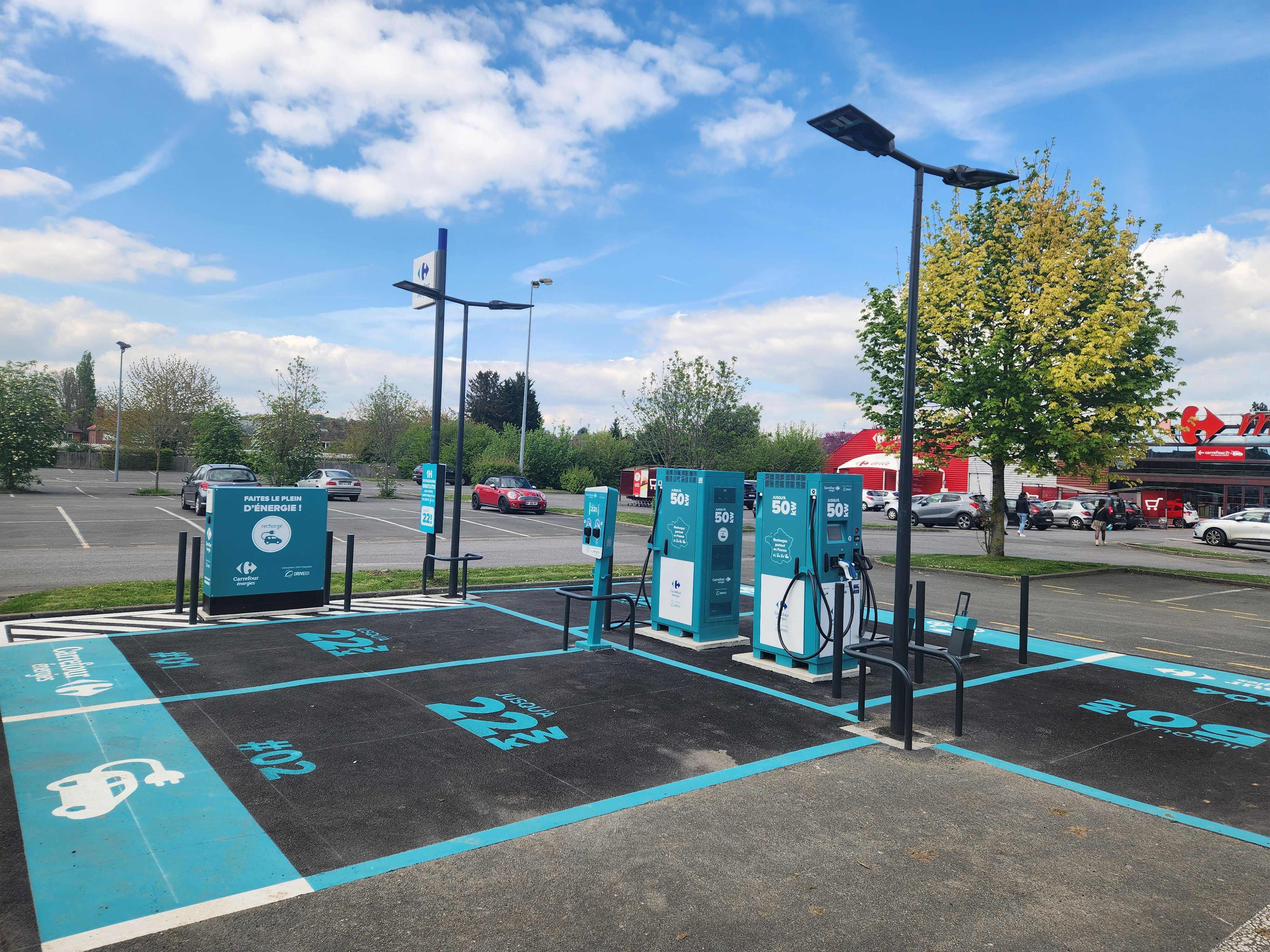 Foto 1 di DRIVECO Charging Station