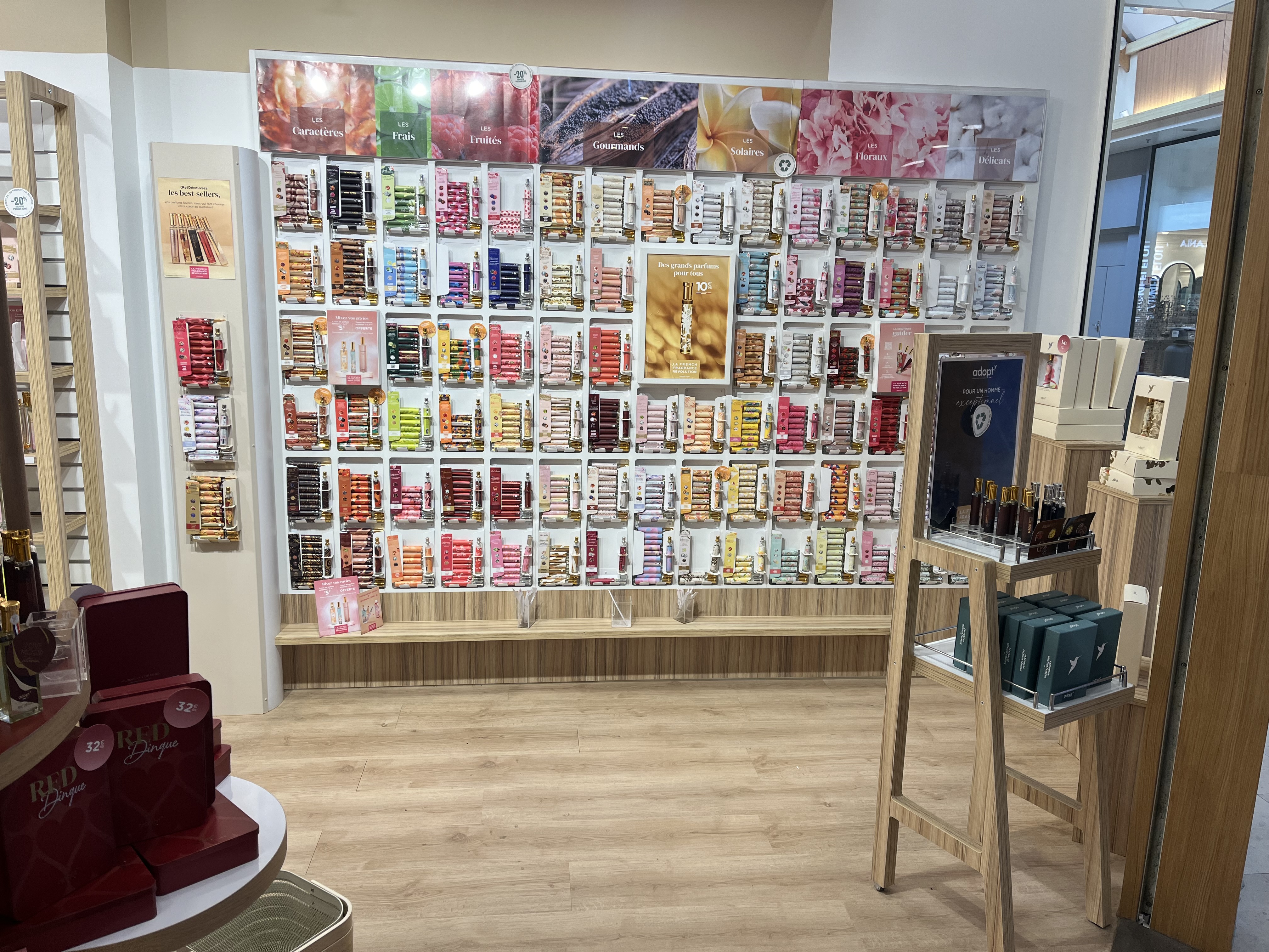 Foto 9 di Adopt  Parfums
