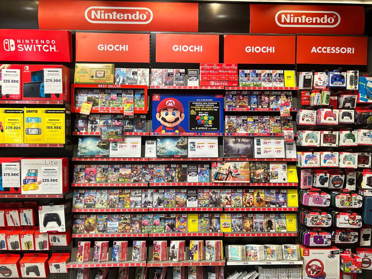 Foto 9 di GameStop
