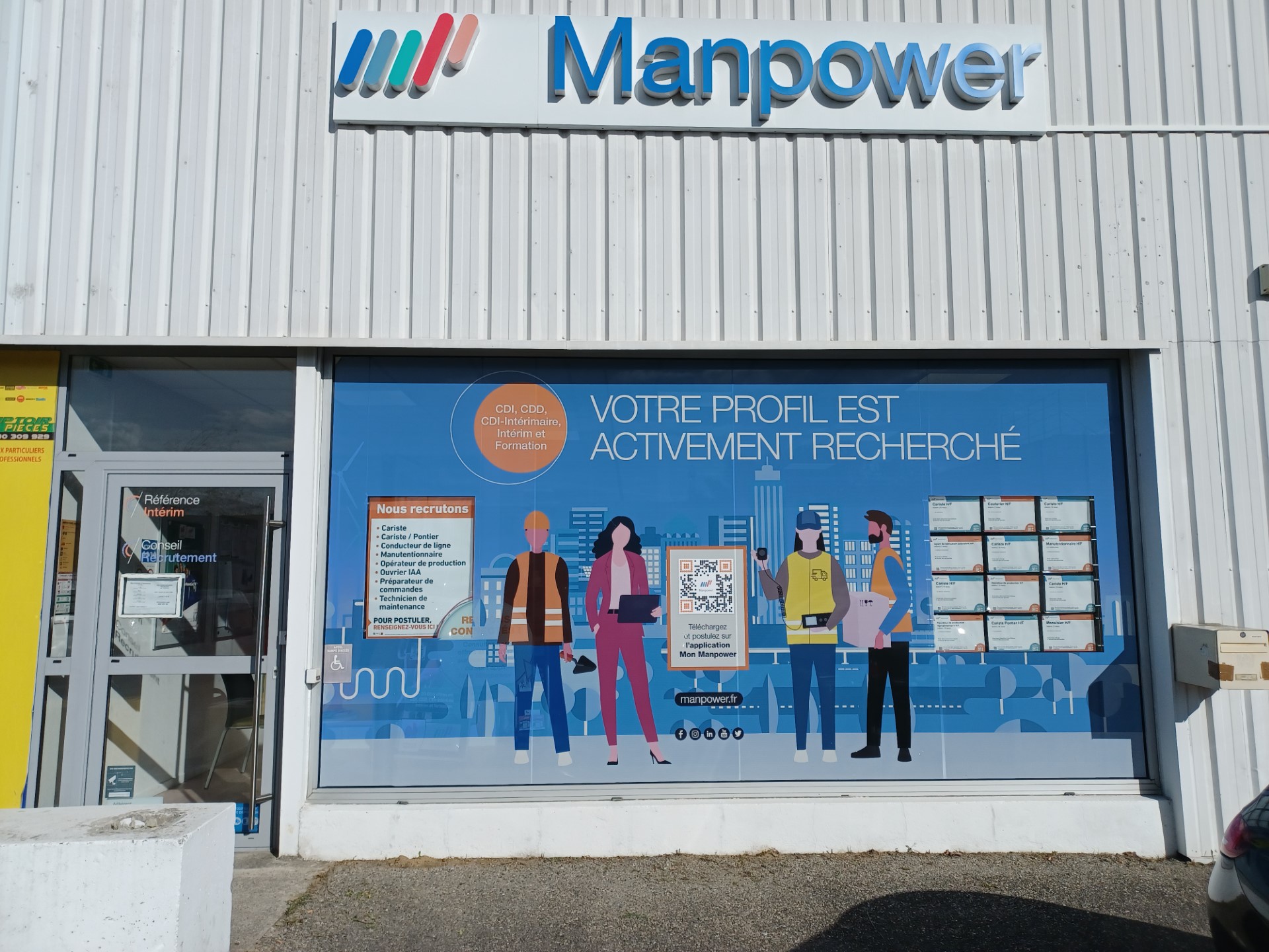 Foto 1 di Manpower Orange