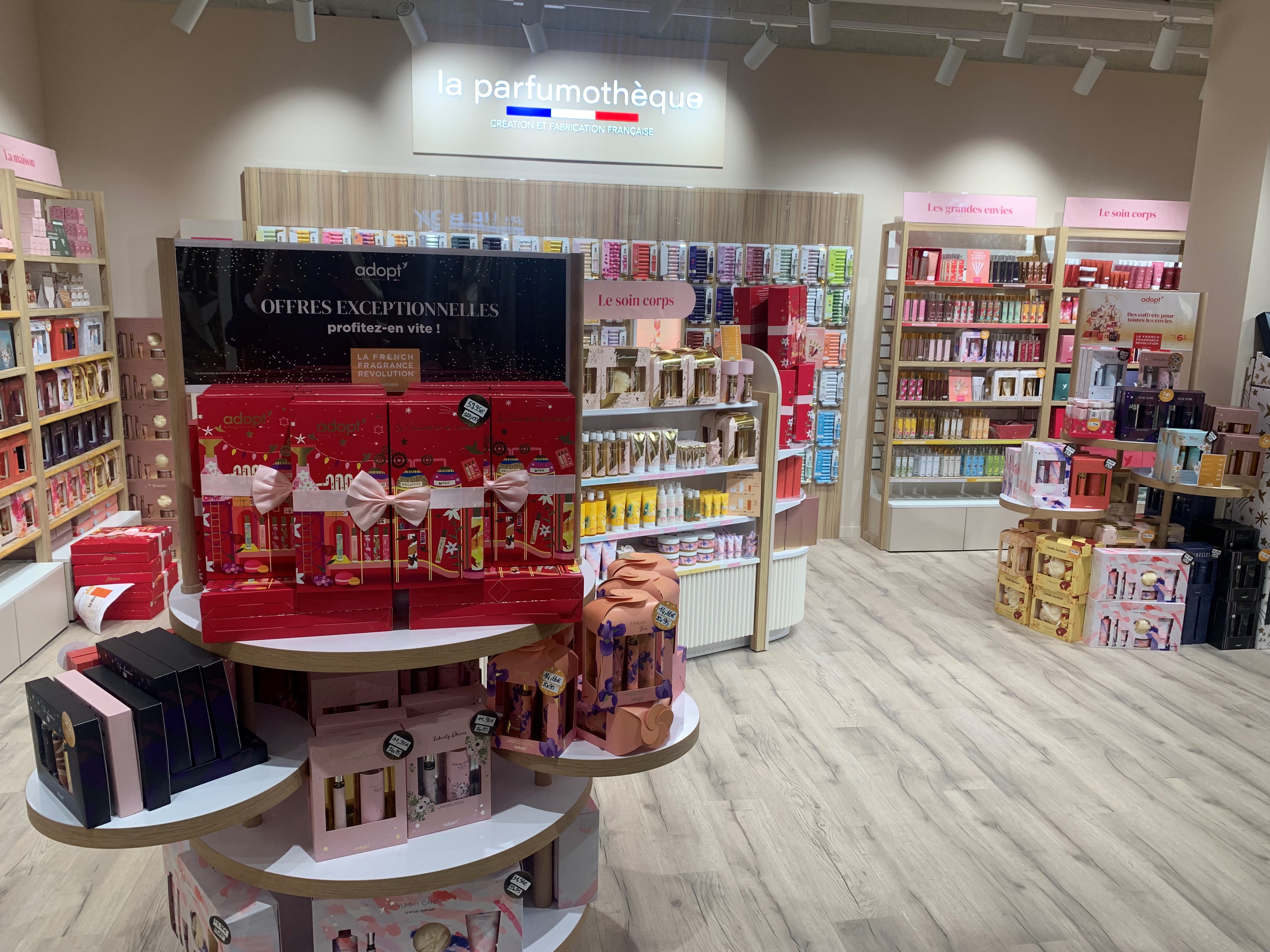 Foto 5 di Adopt Parfums