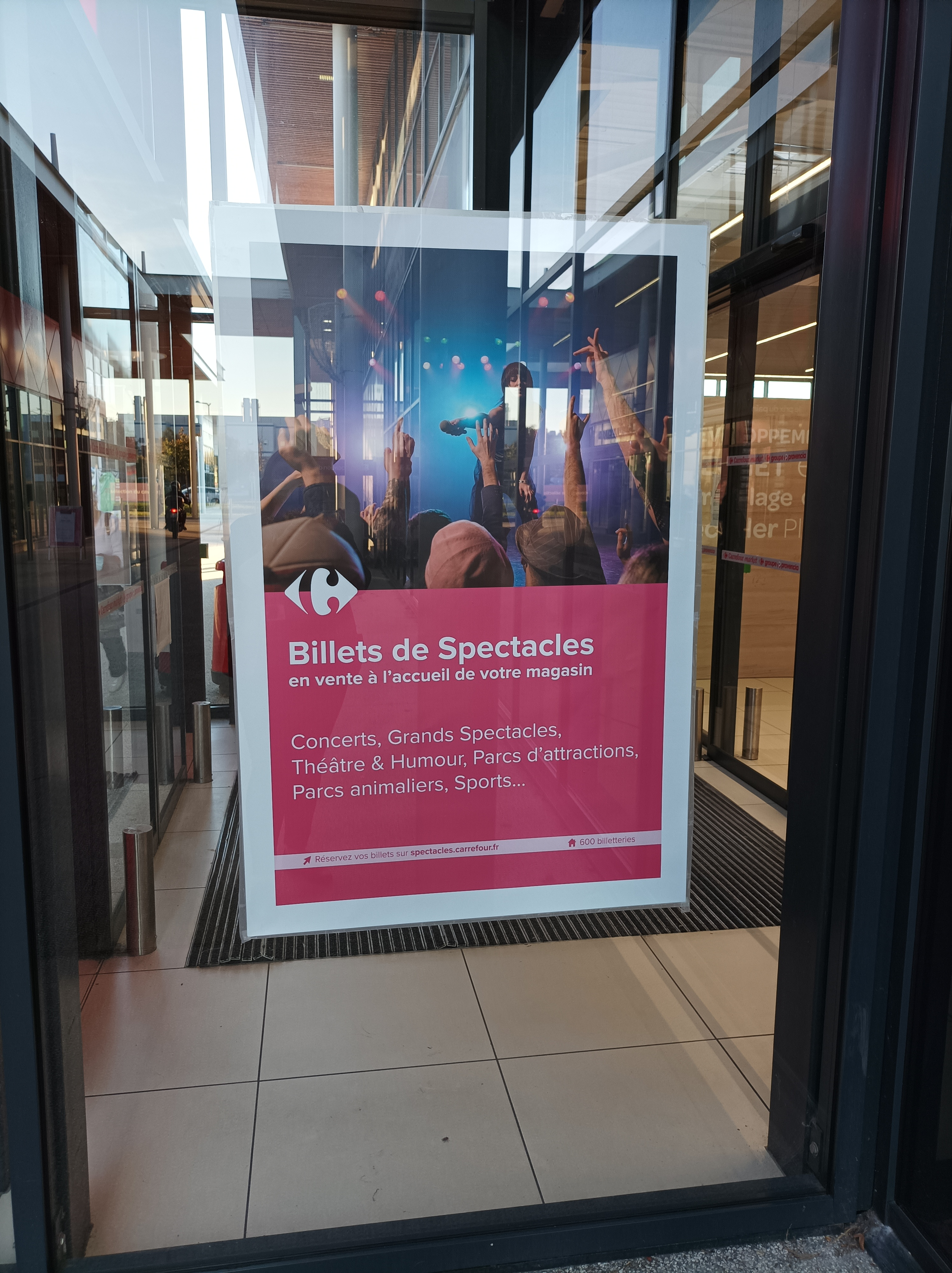 Carrefour Spectacles