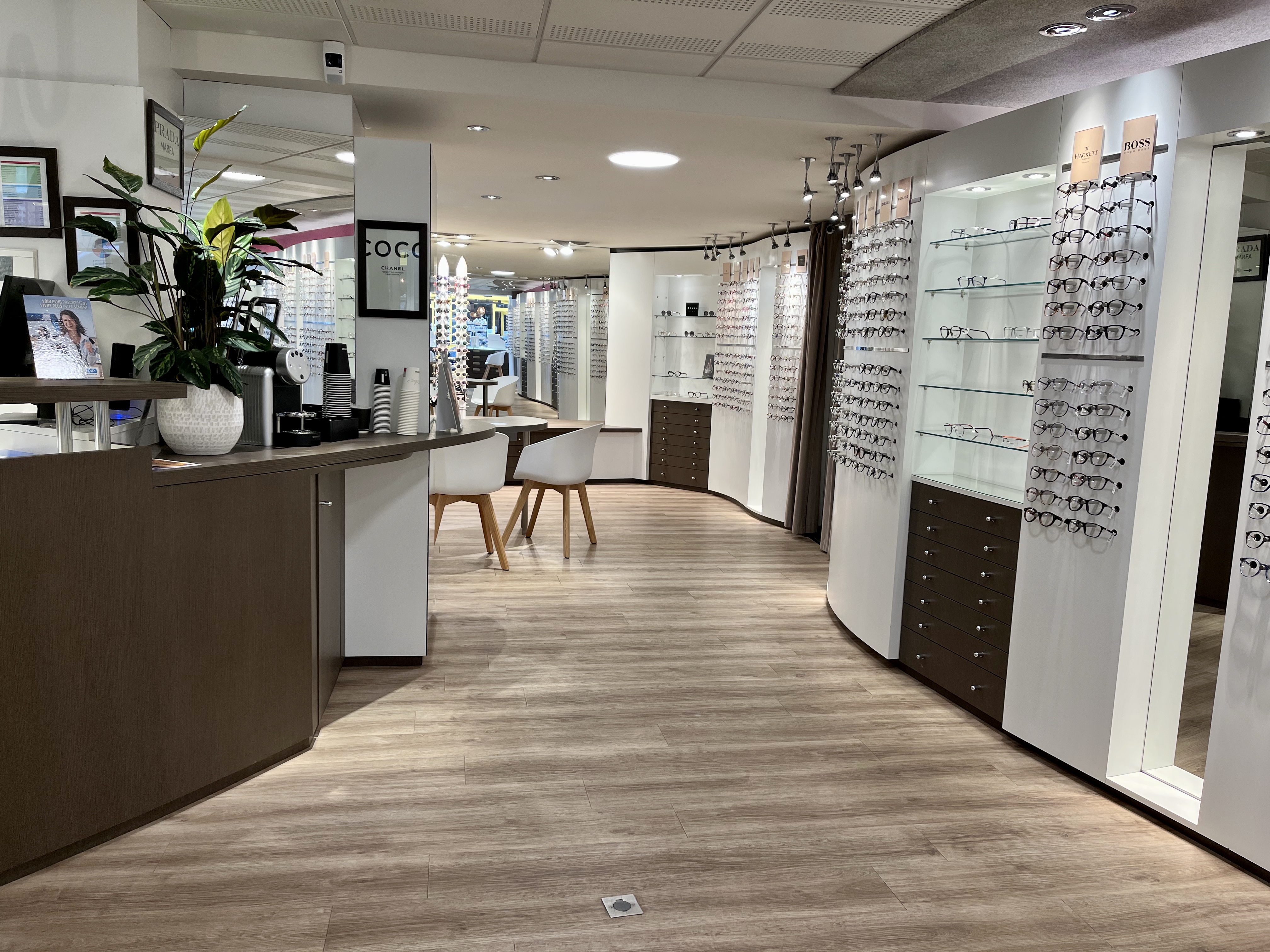 Foto 3 di OPTIQUE 3000