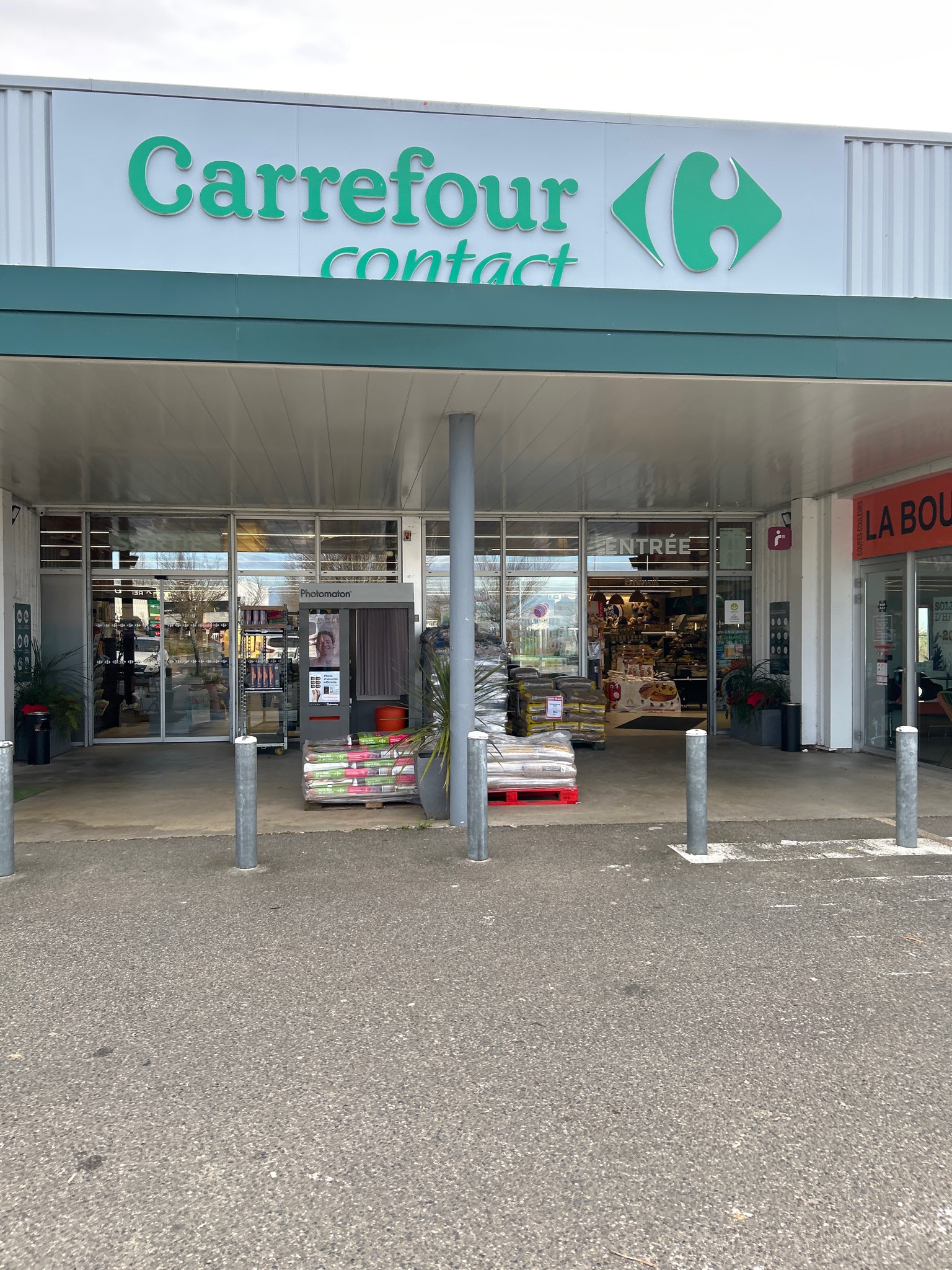 Foto 1 di Carrefour Contact