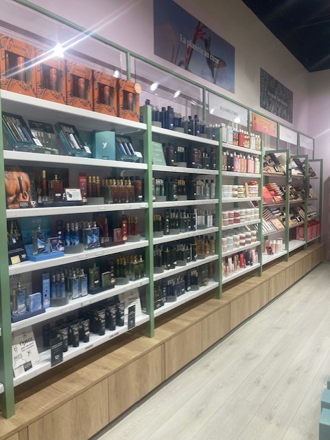 Foto 6 di Adopt Parfums