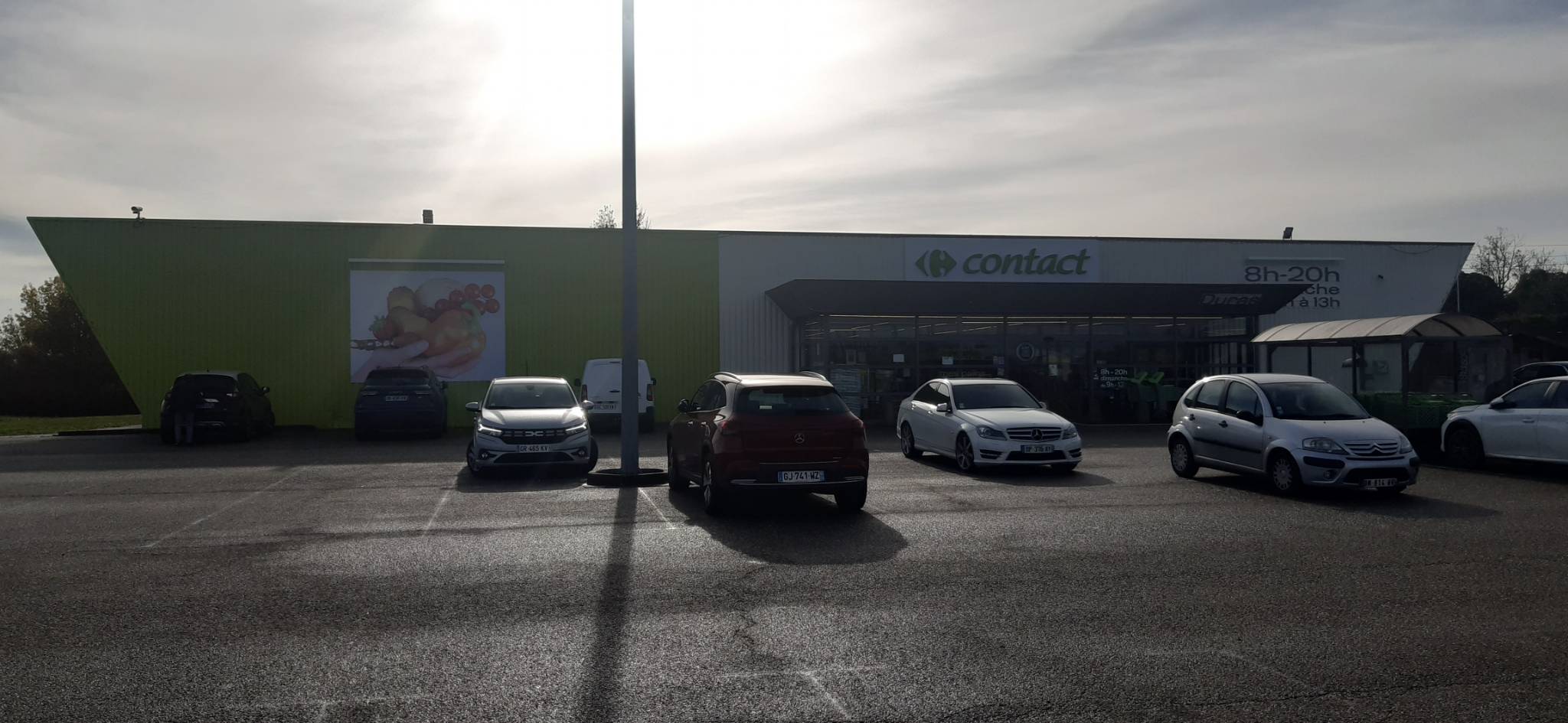 Foto 1 di Carrefour Contact