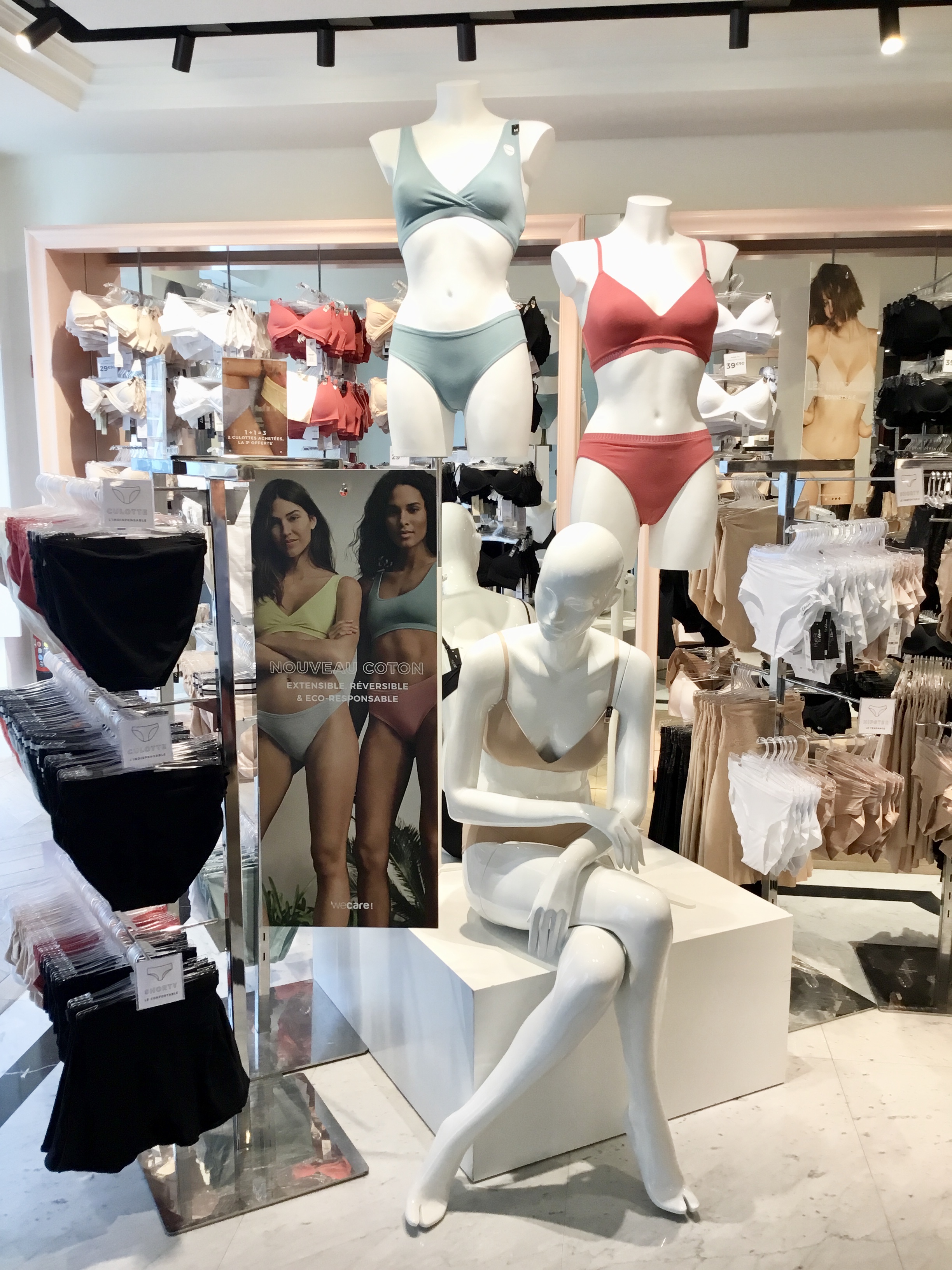 Etam Lingerie et Prêt-à-porter