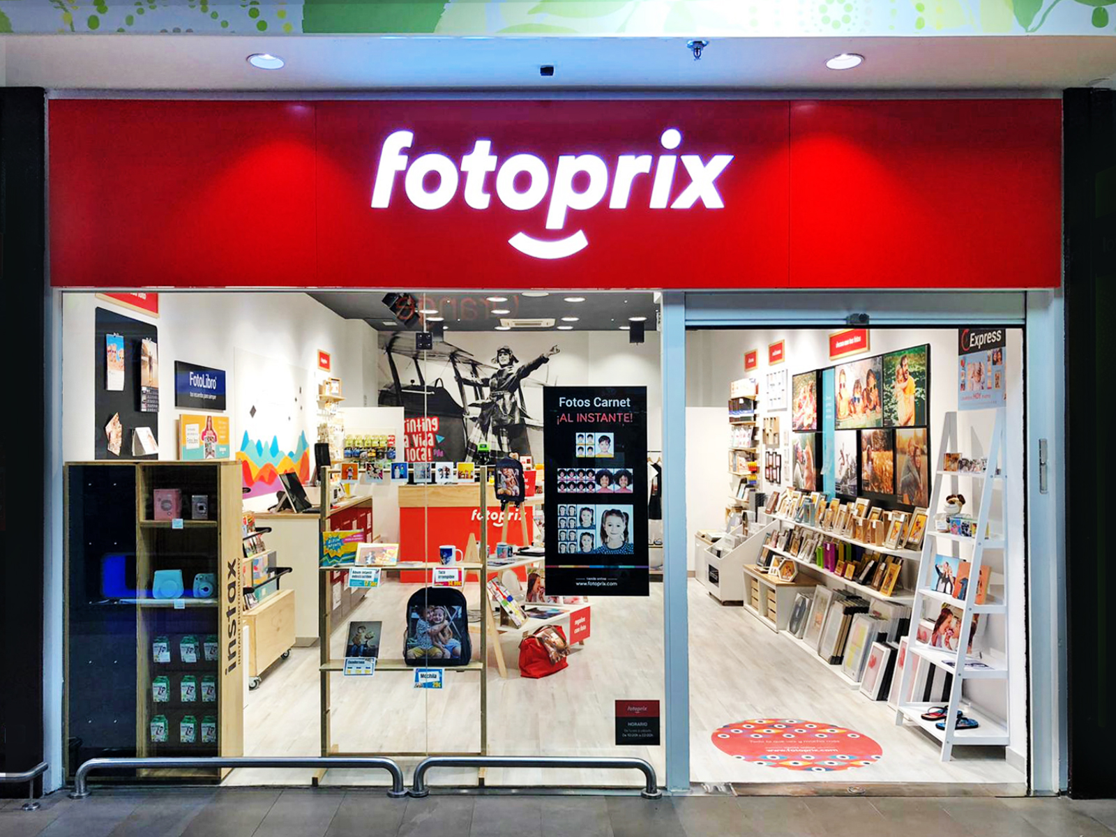 Foto 1 di Fotoprix Alcobendas
