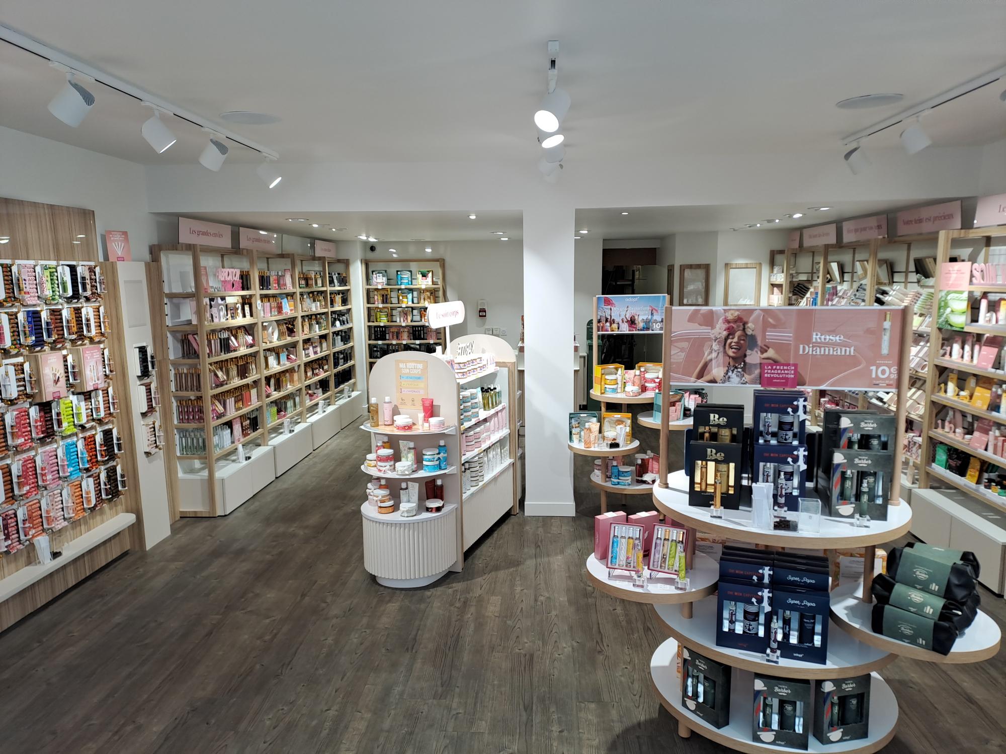 Foto 5 di Adopt Parfums