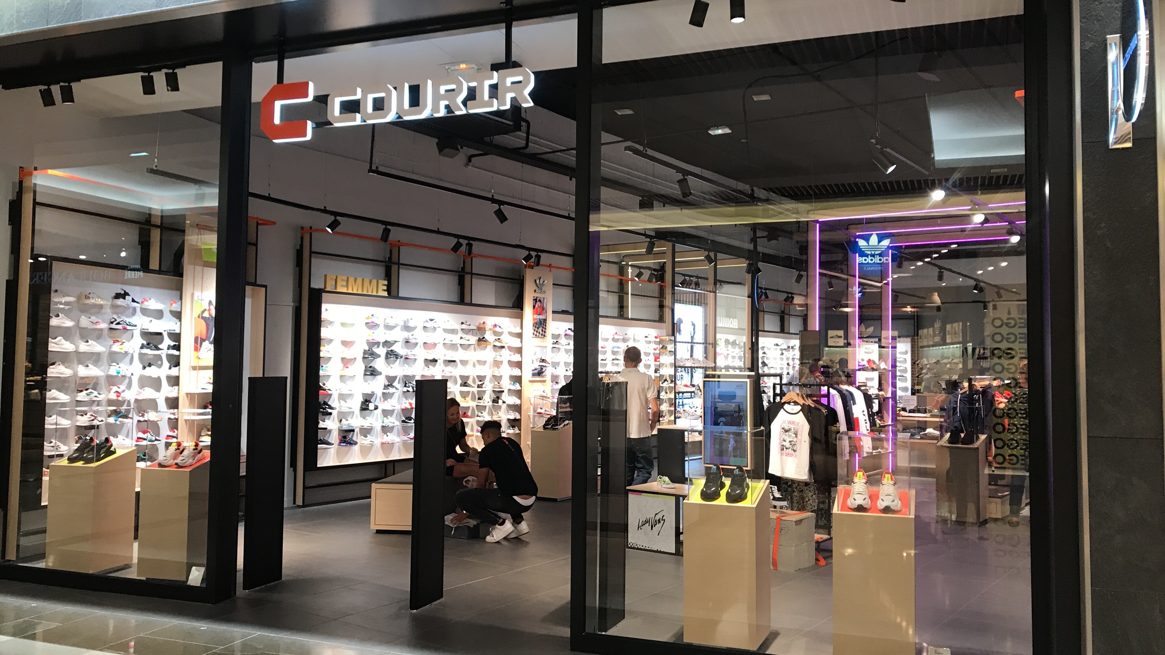 Foto 2 di Courir