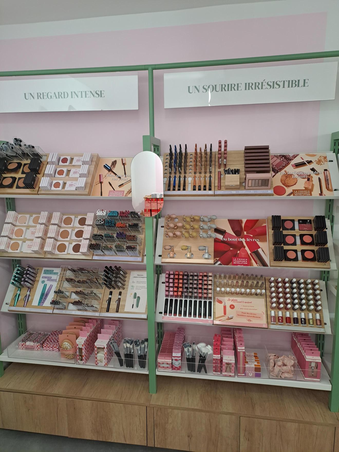 Foto 5 di Adopt Parfums