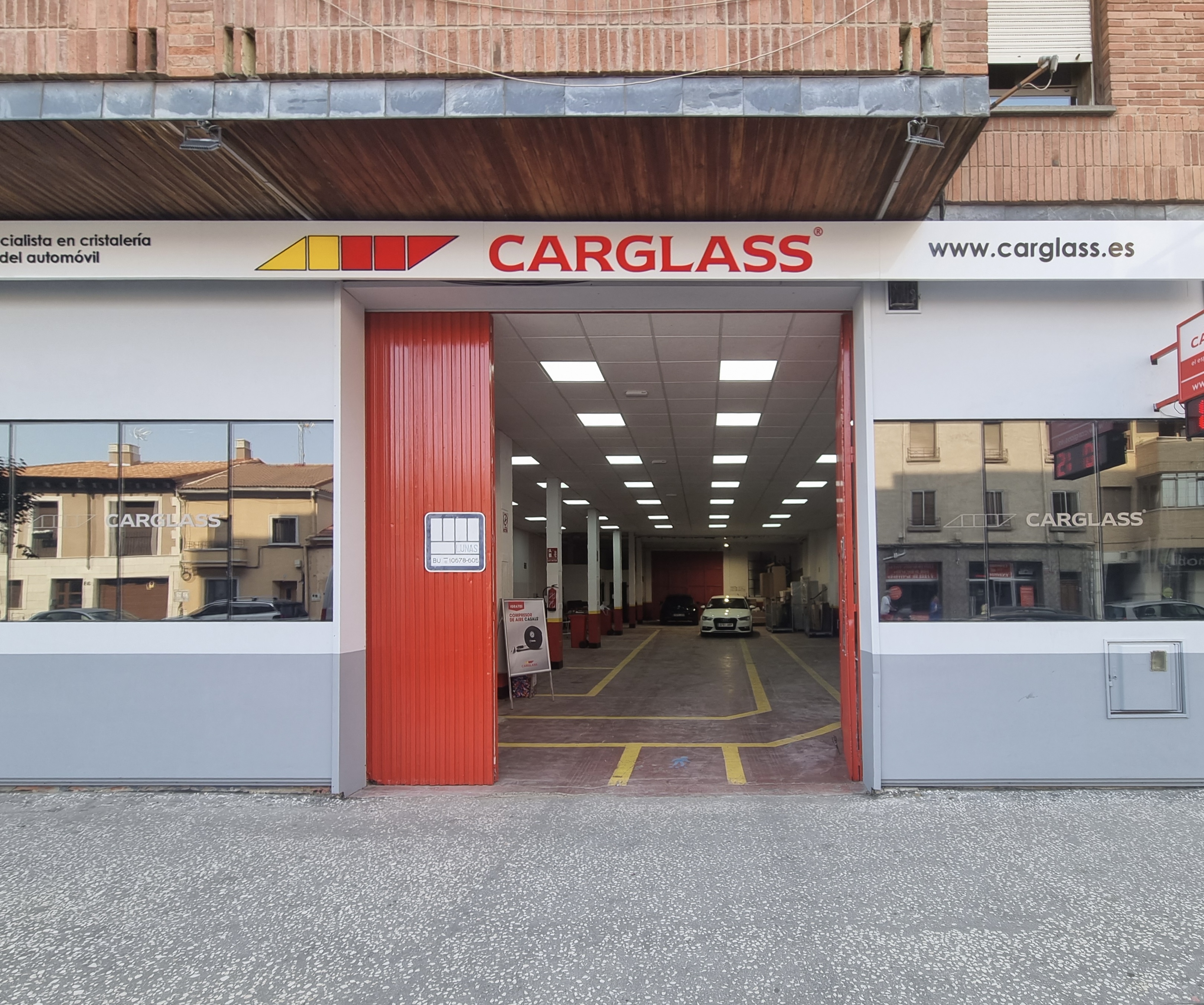 Foto 1 di Carglass