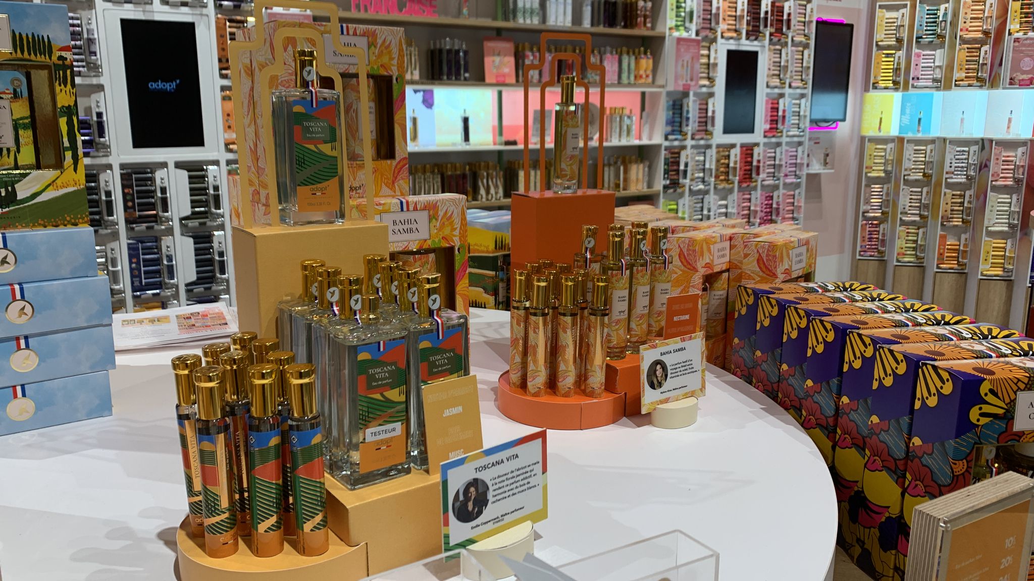 Foto 11 di Adopt Parfums
