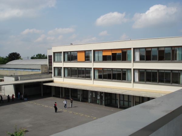 Foto 1 di Collège Auguste DELAUNE
