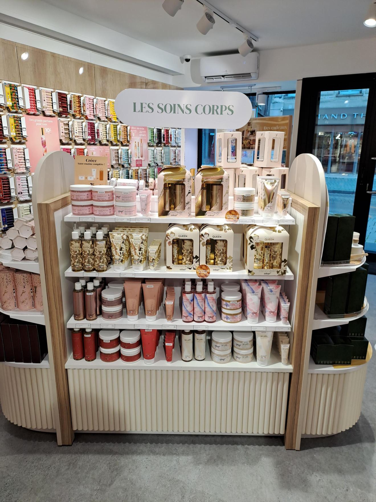 Foto 6 di Adopt Parfums