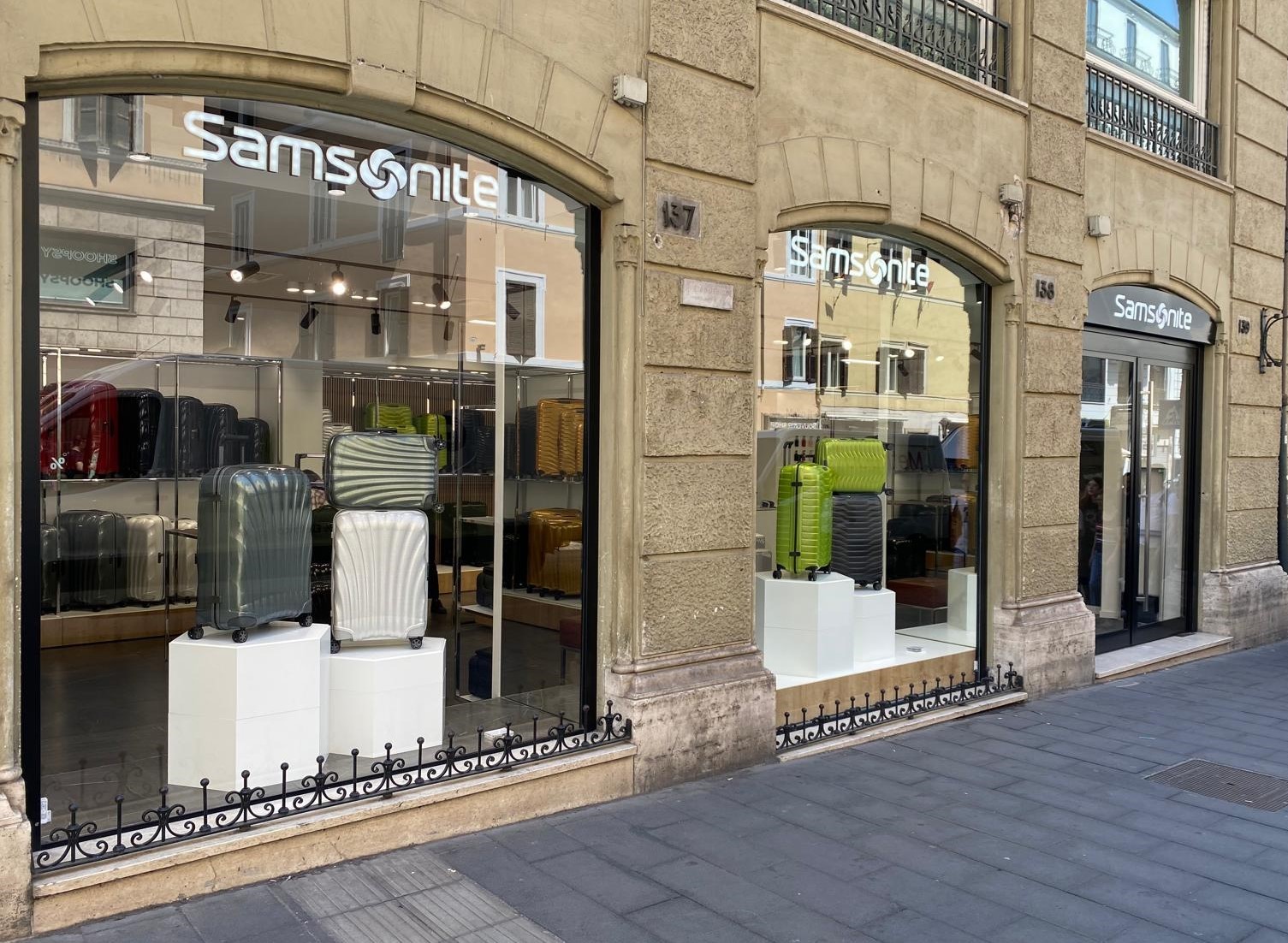Foto 1 de Samsonite