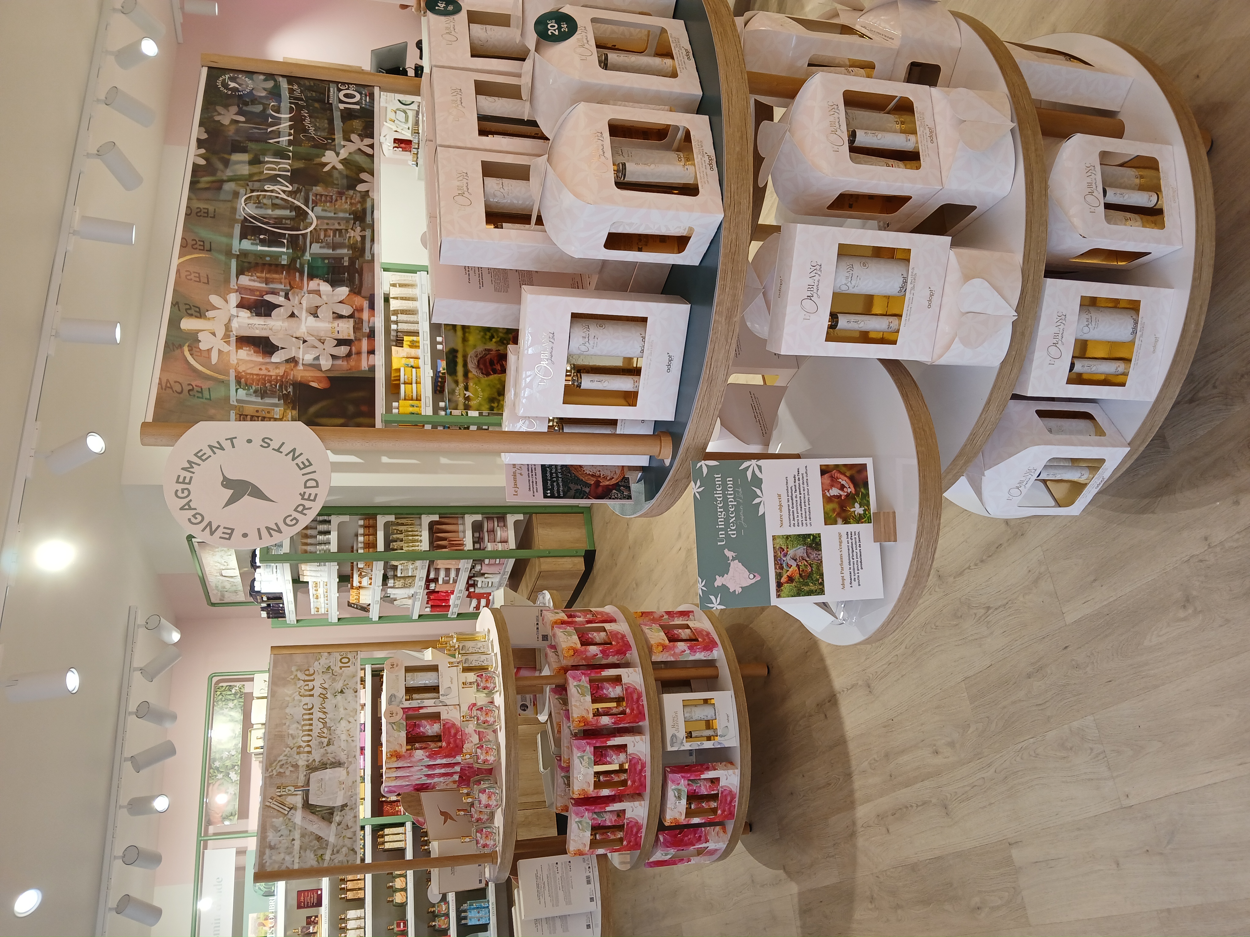 Foto 8 di Adopt Parfums