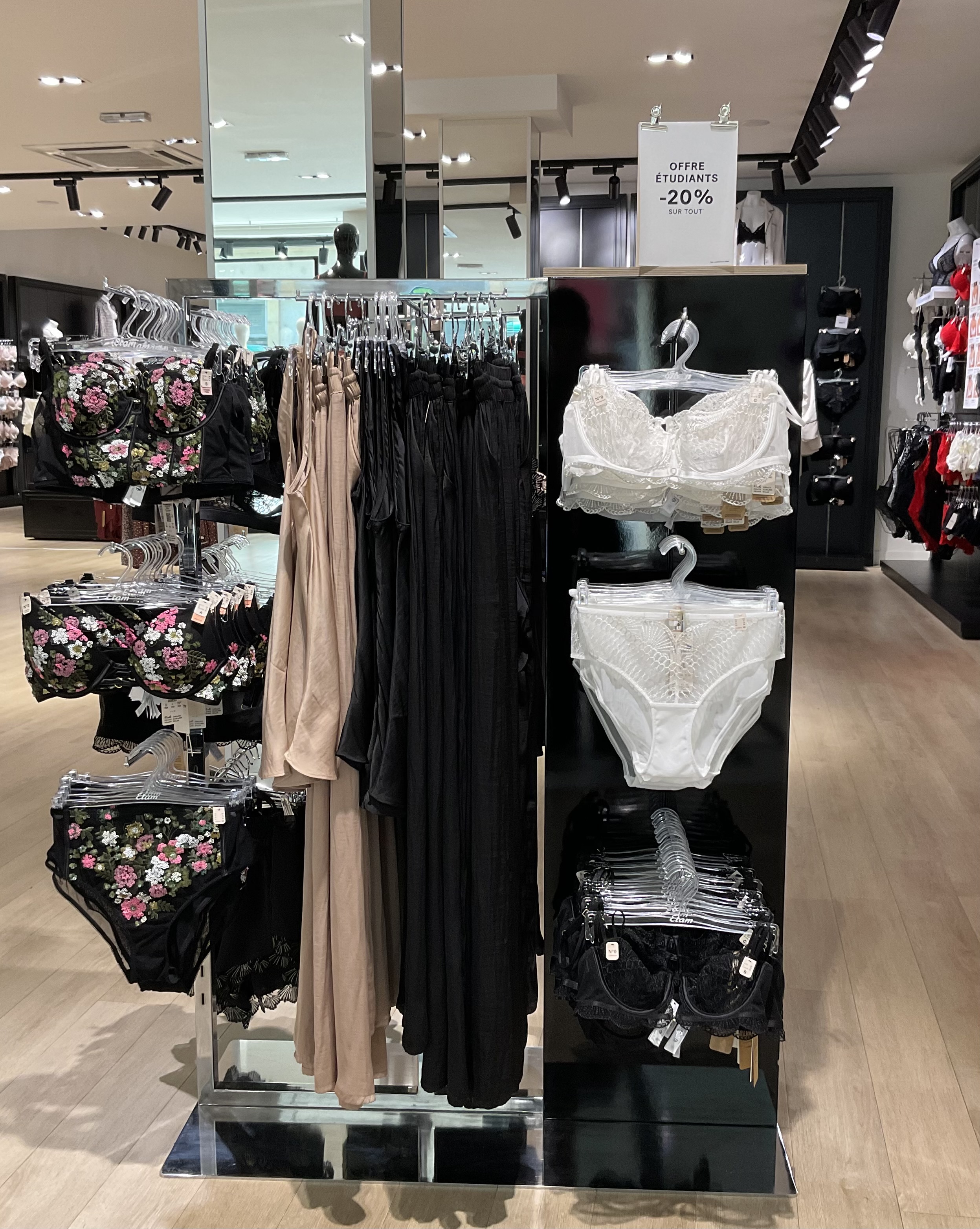 Foto 33 di Etam Lingerie