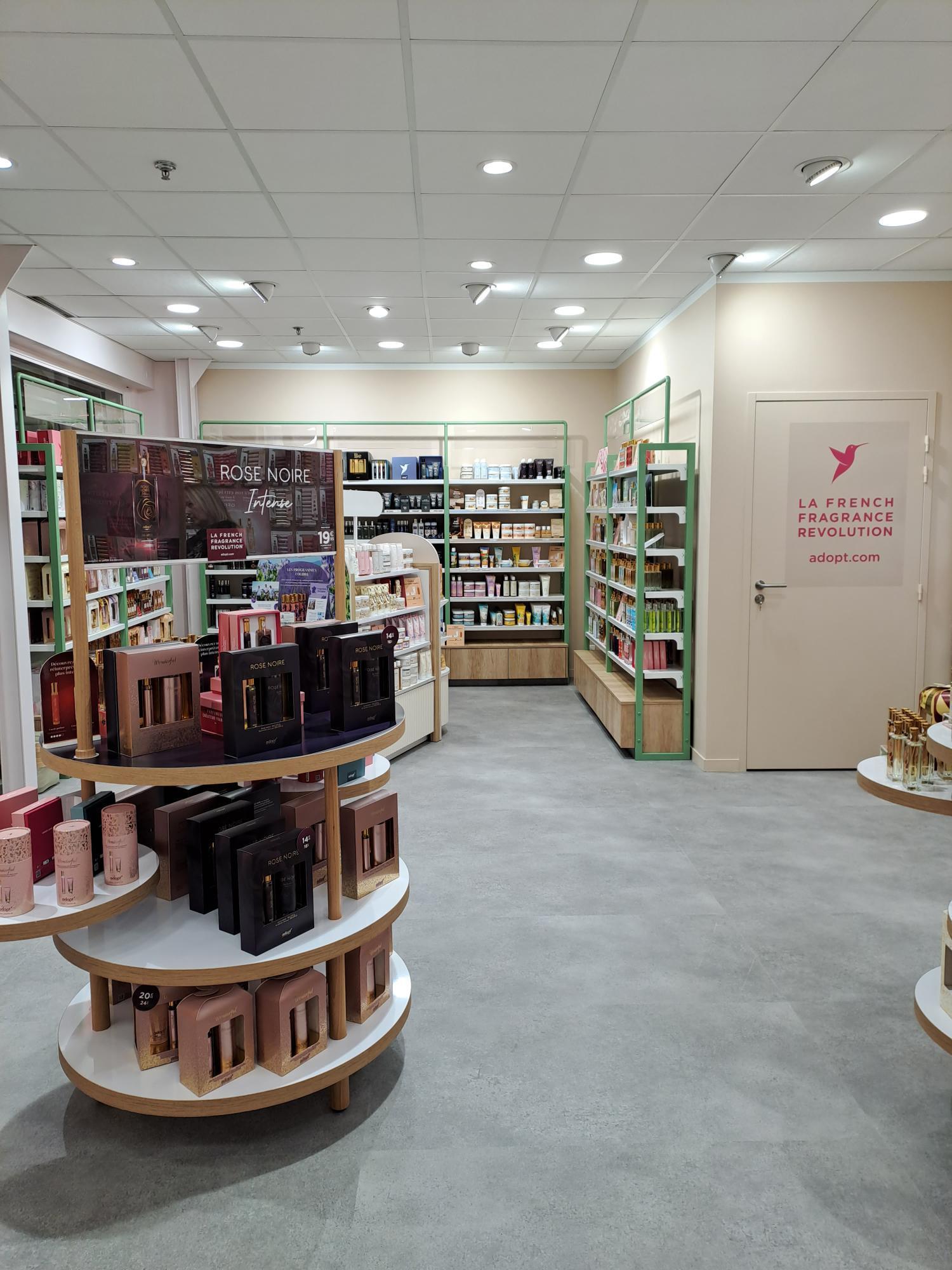 Foto 9 di Adopt Parfums