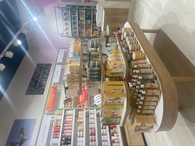 Foto 3 di Adopt Parfums