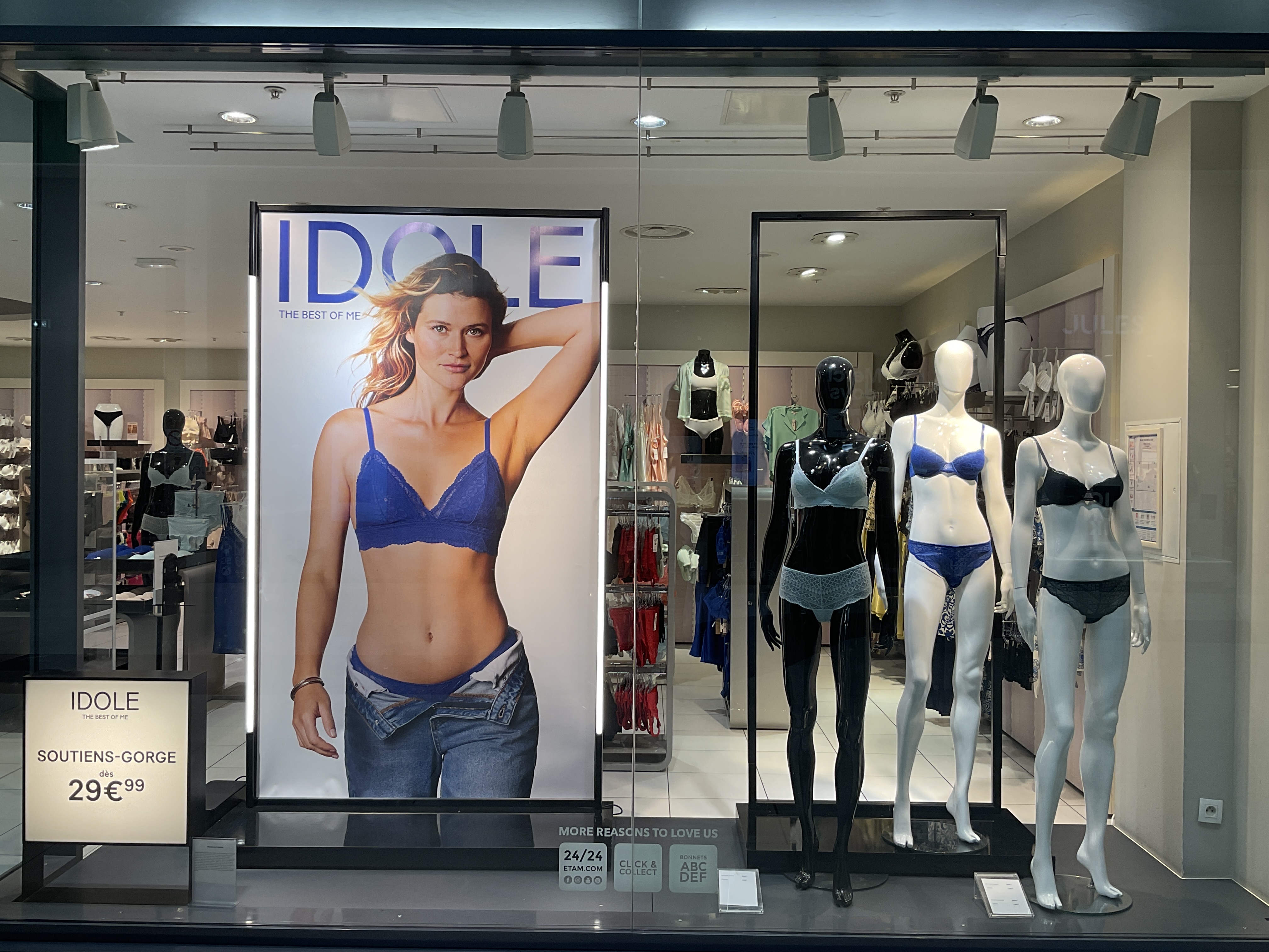 Foto 69 di Etam Lingerie