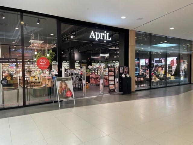 Foto 5 di Parfumerie April Genk