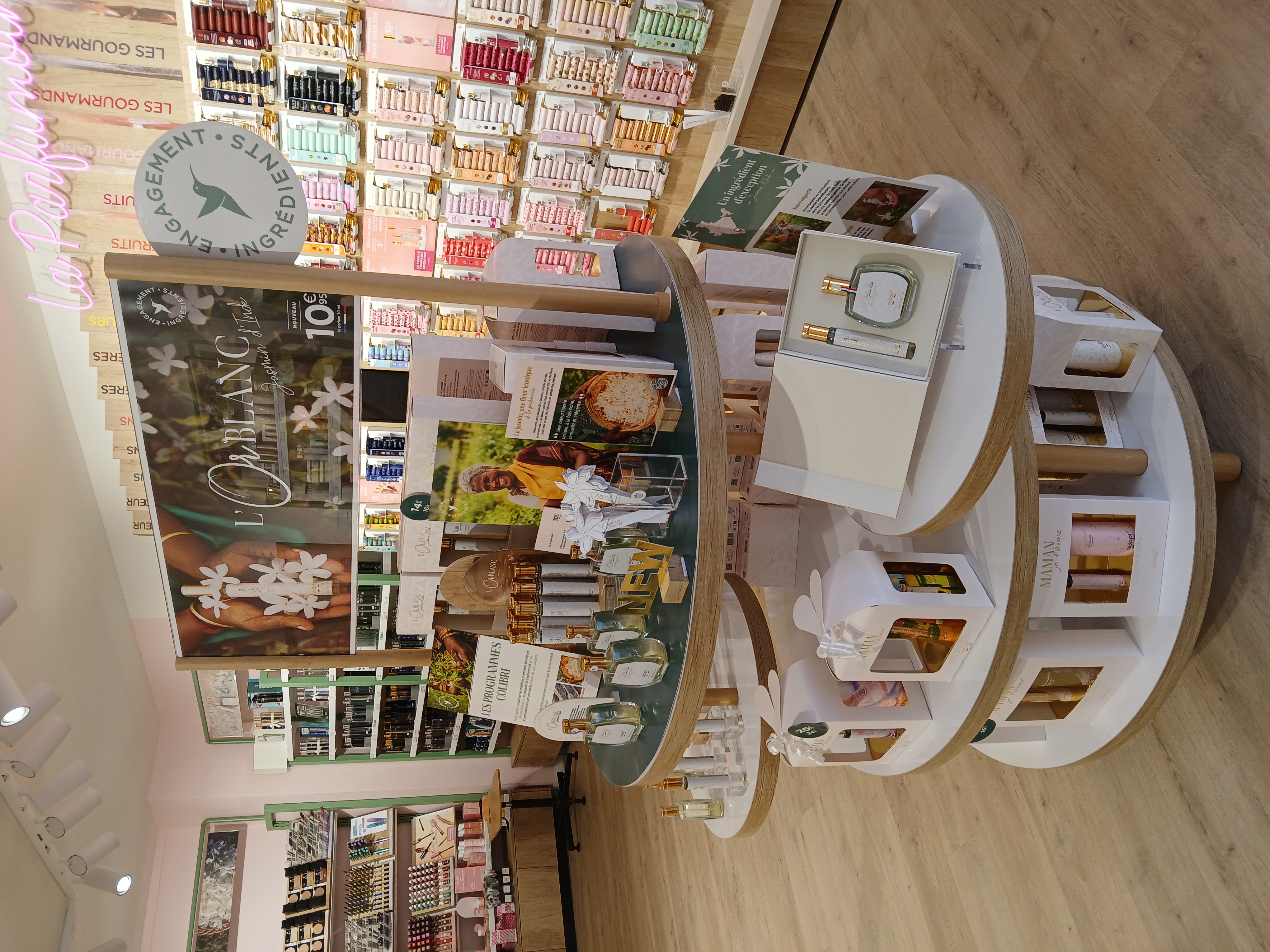 Foto 10 di Adopt Parfums