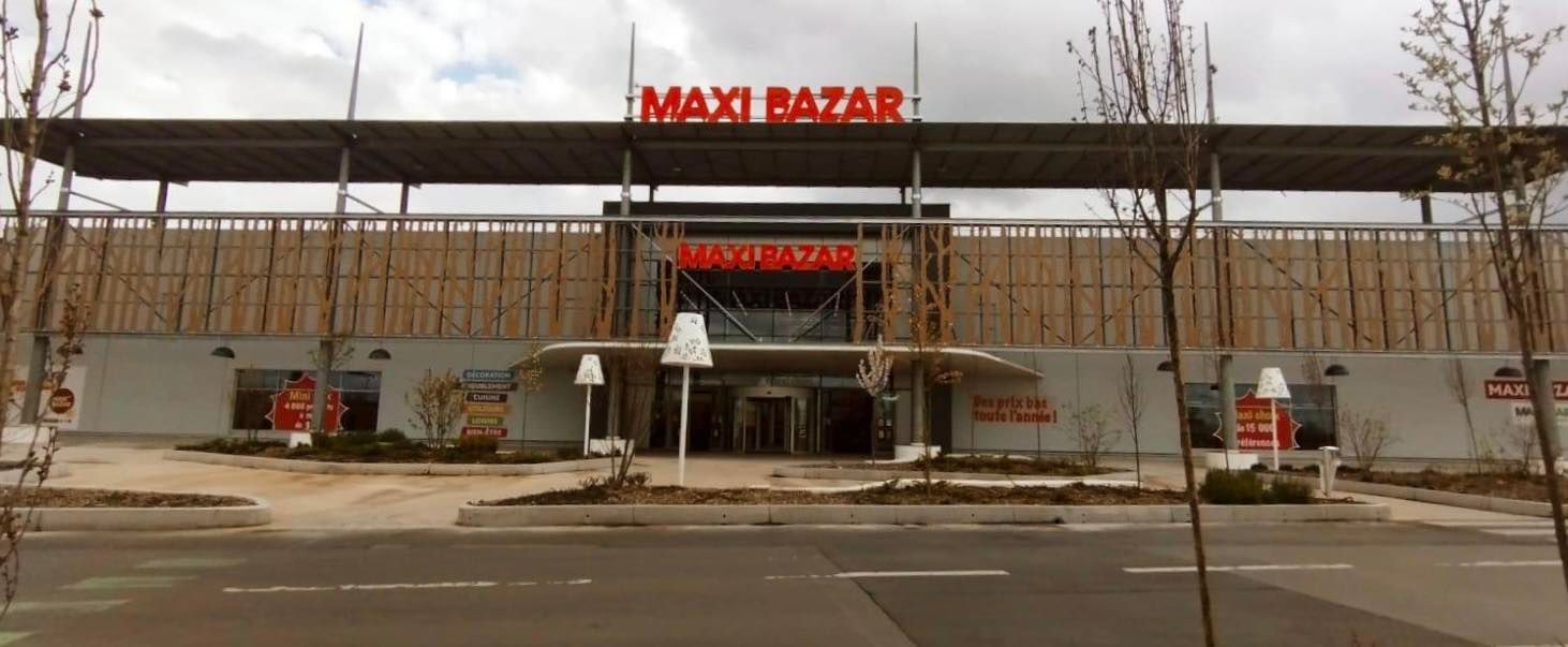 Foto 1 di Maxi Bazar