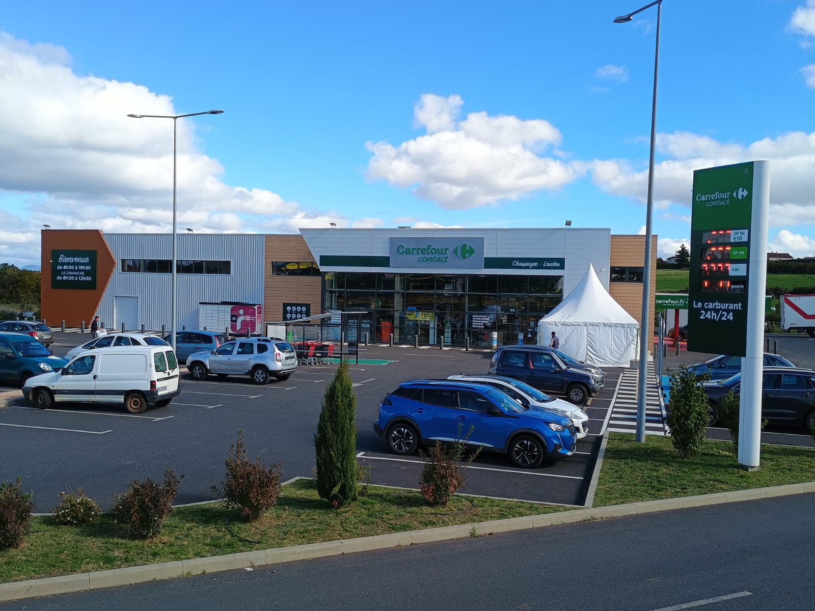Foto 1 di Carrefour Contact