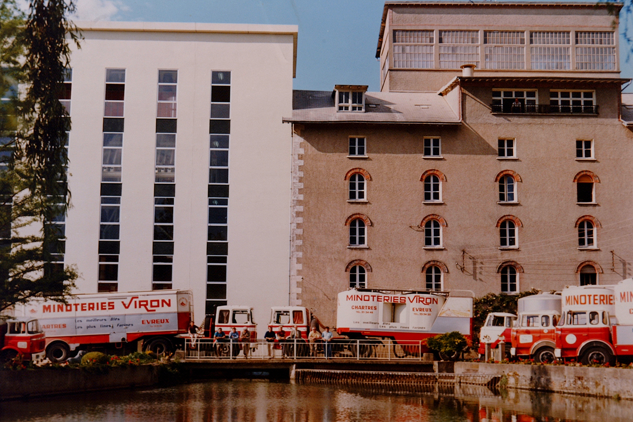 Foto 1 di MOULINS VIRON