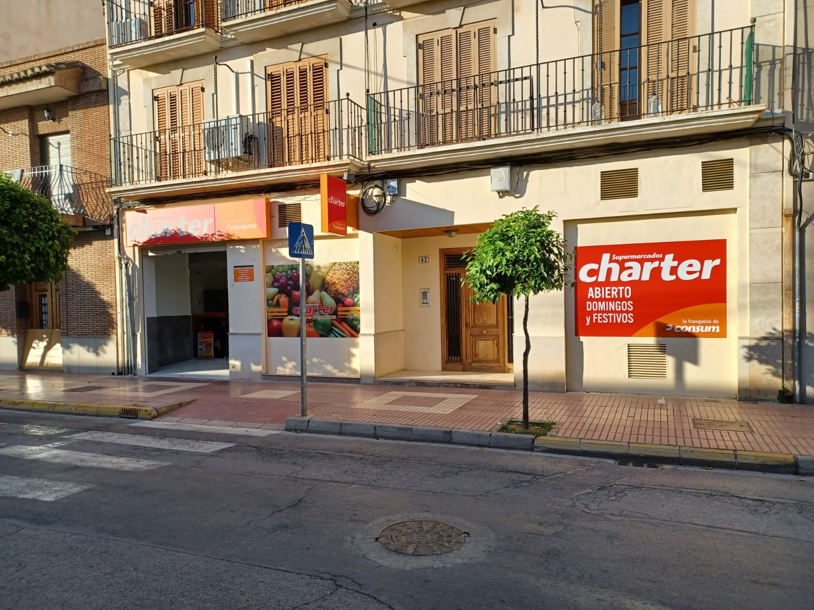 Foto 2 di Supermercados Charter