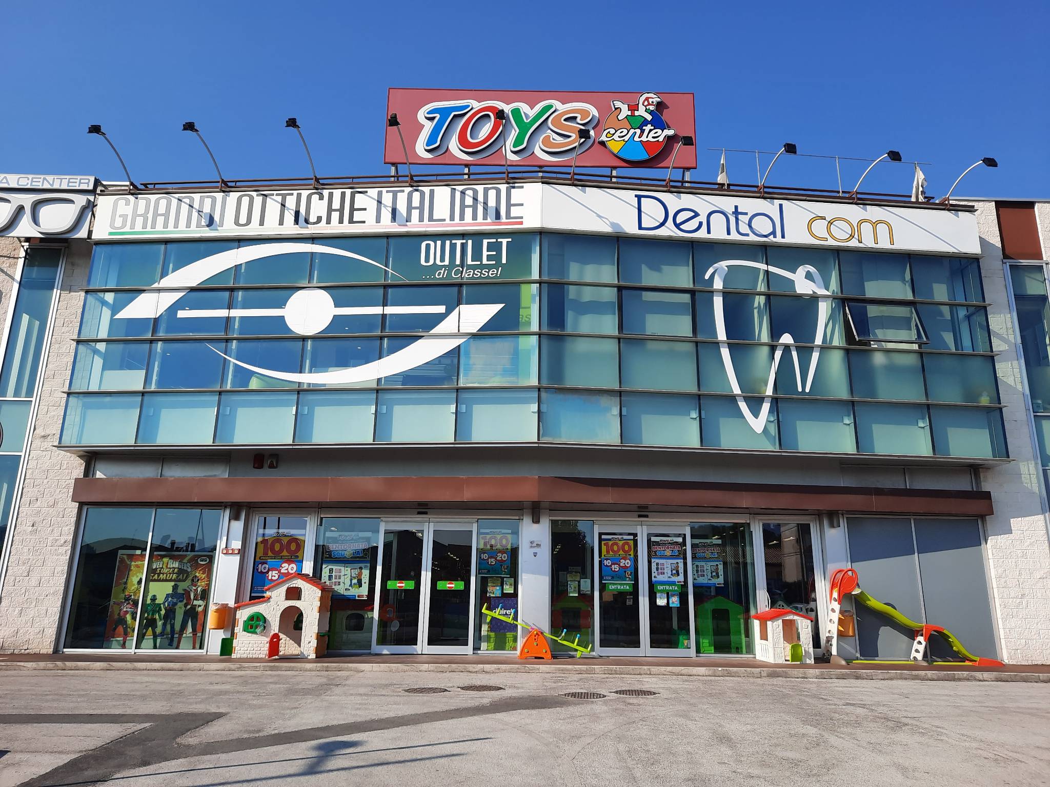 Foto 1 di Toys Center