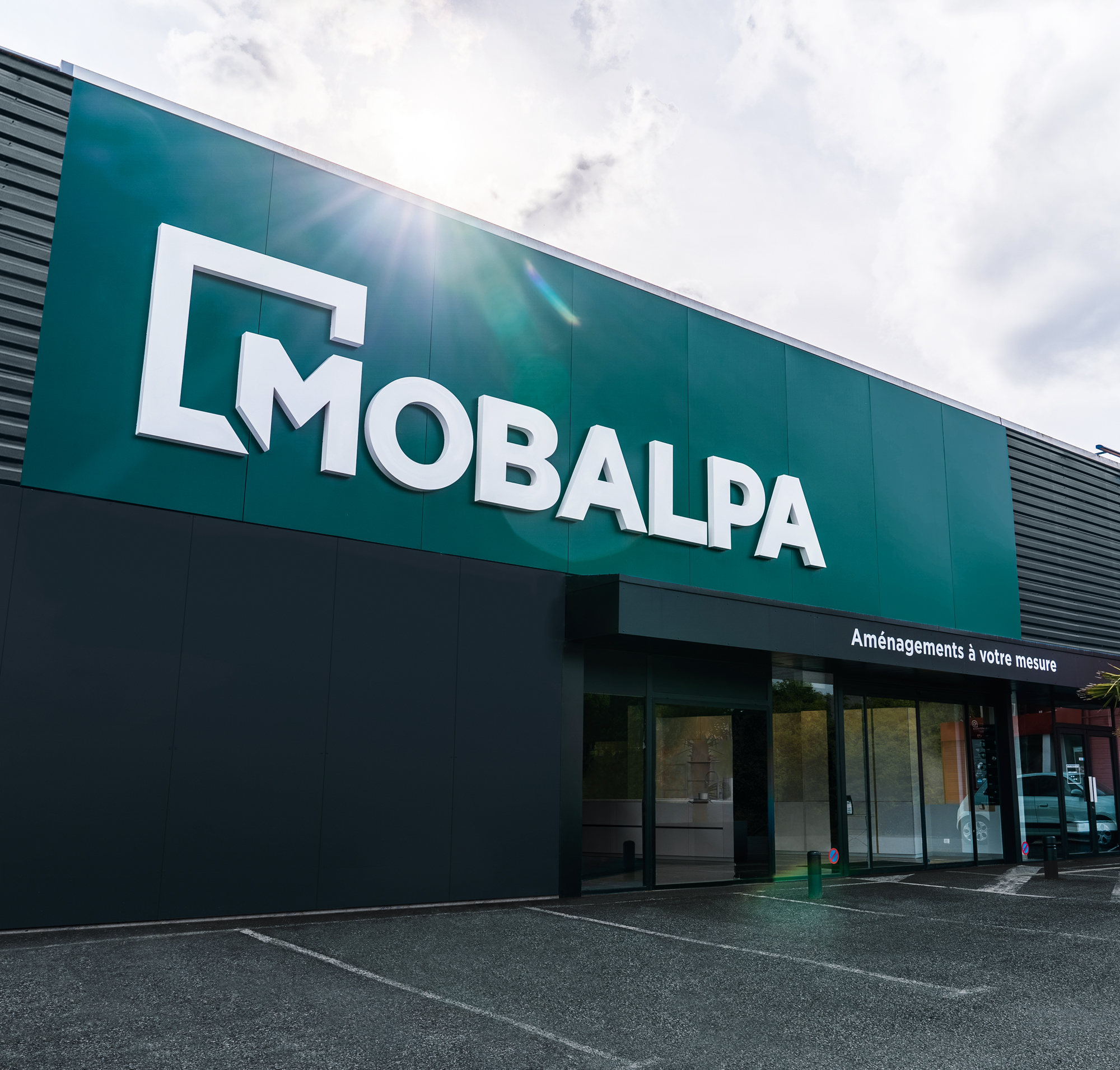 Foto 1 di Mobalpa