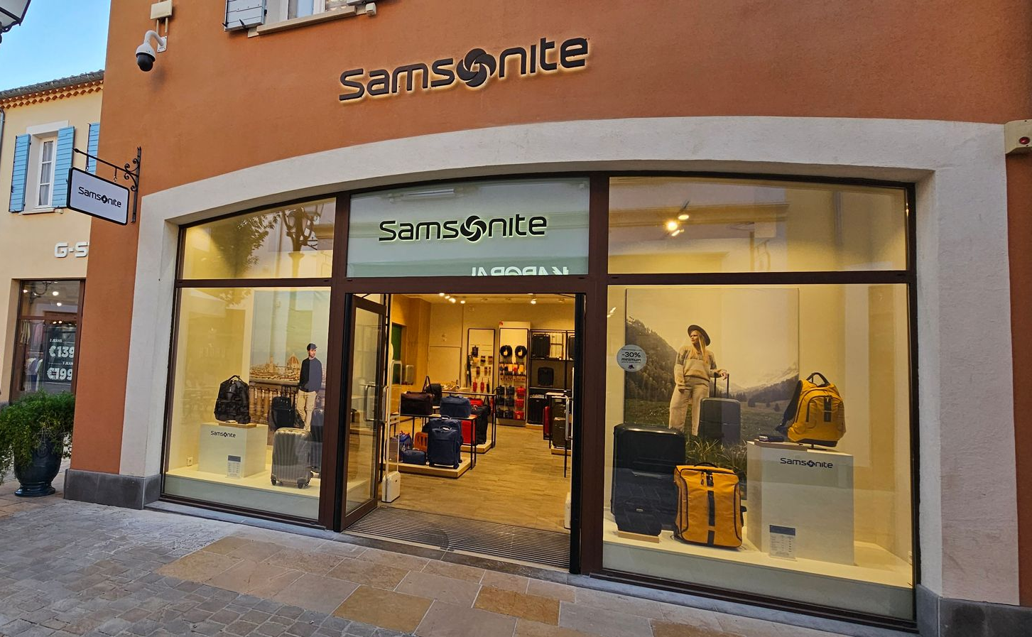 Foto 2 di Samsonite