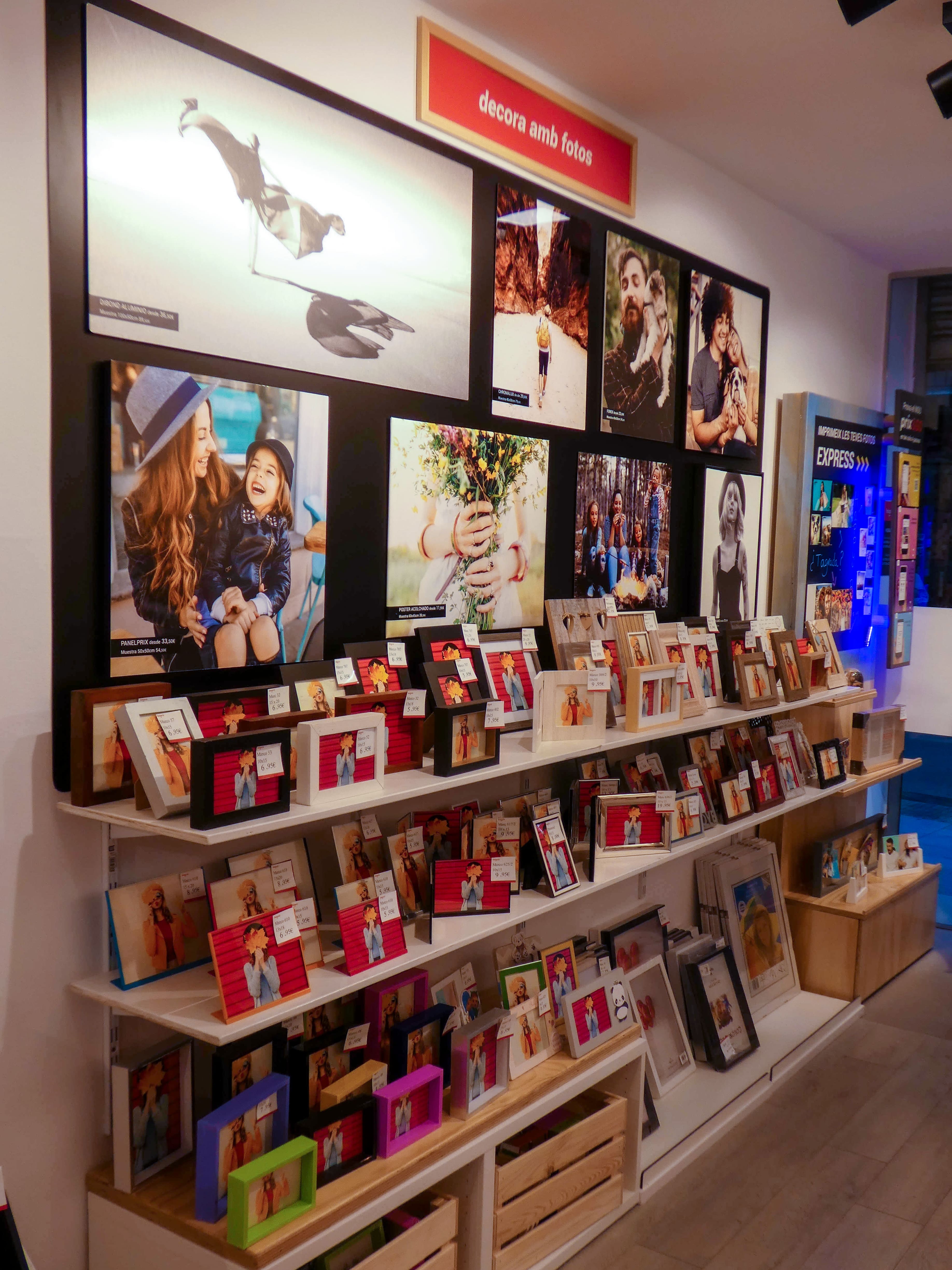 Foto 41 di FotoPrix Sant Andreu