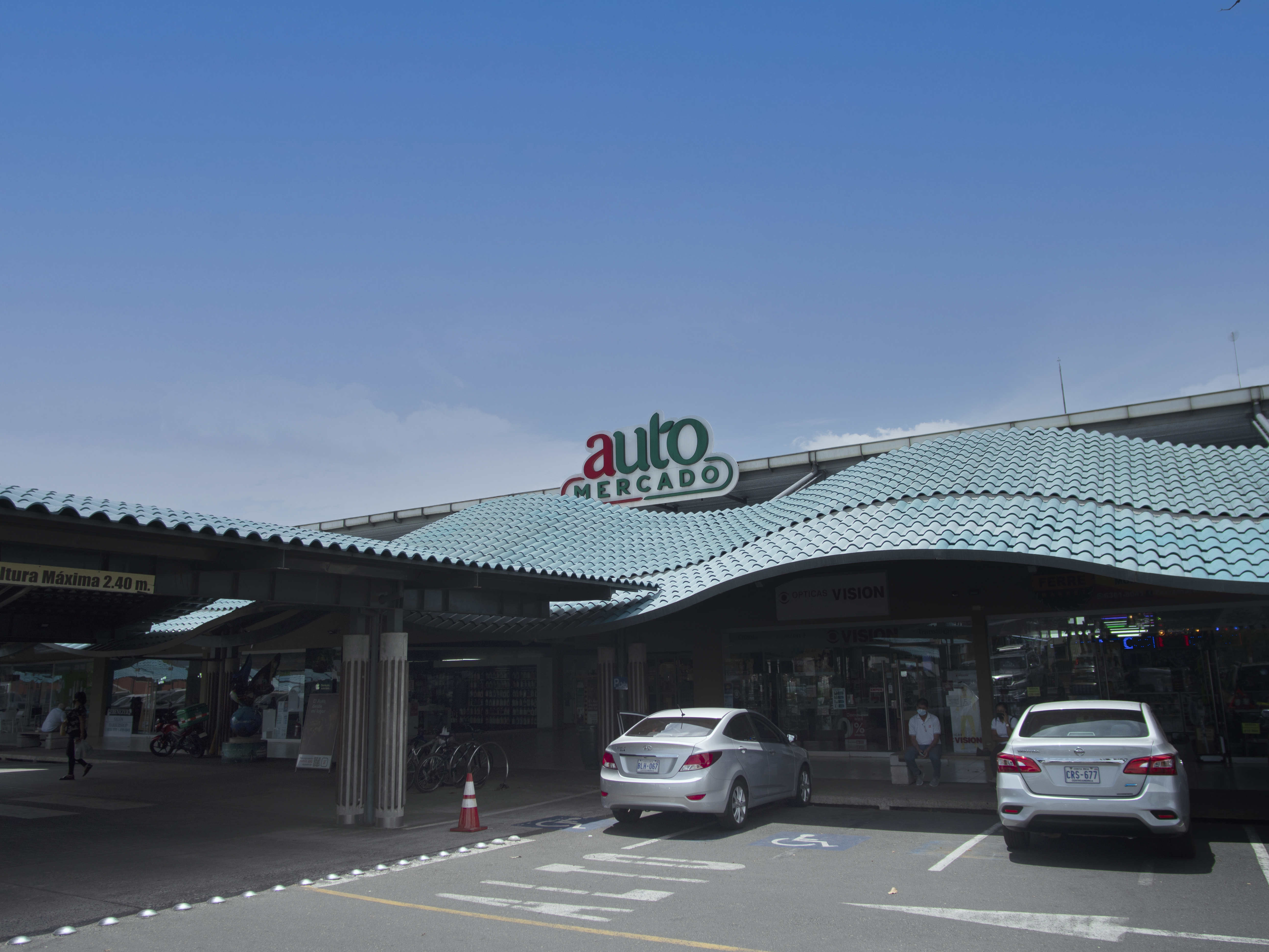 Auto Mercado - Alajuela