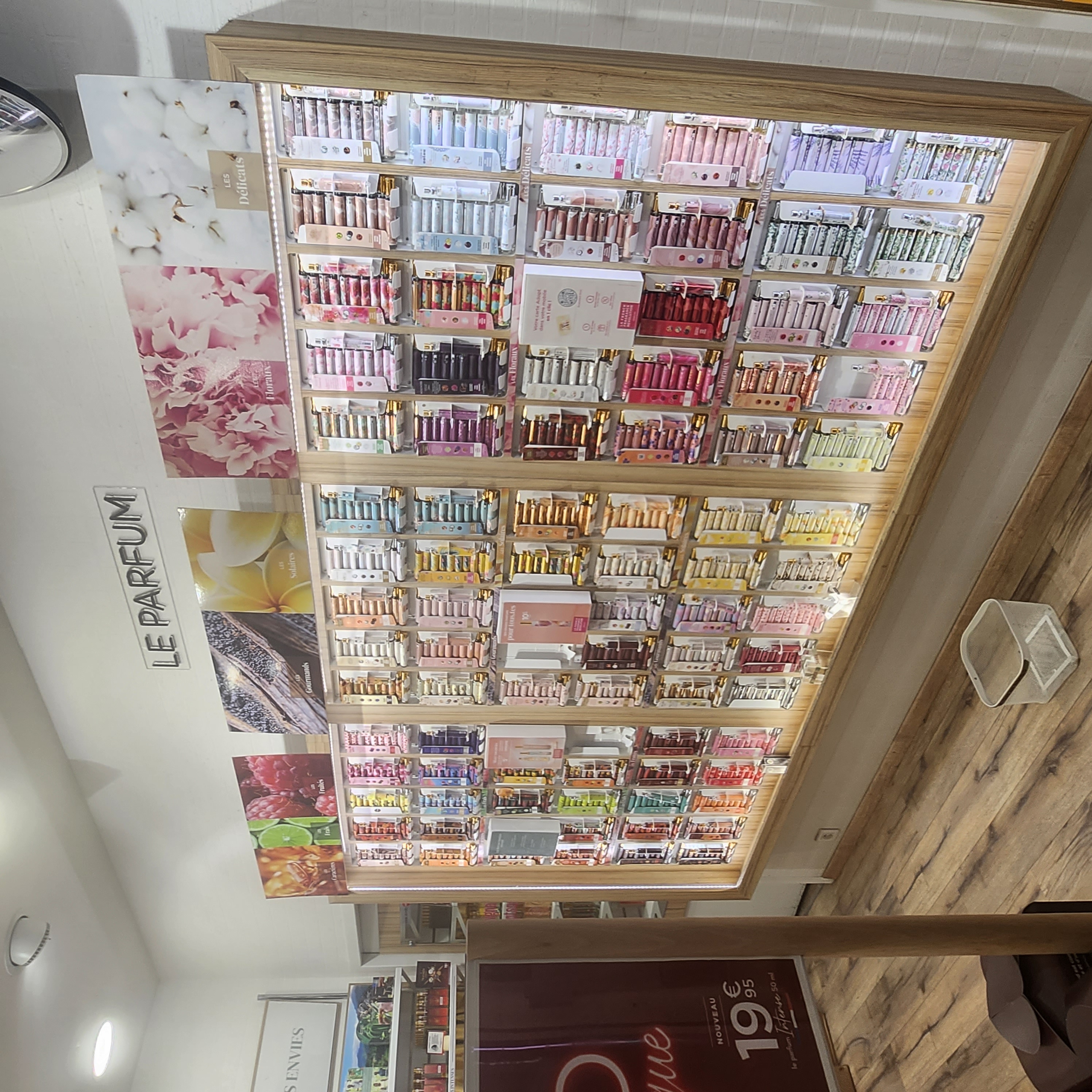 Foto 4 di Adopt Parfums