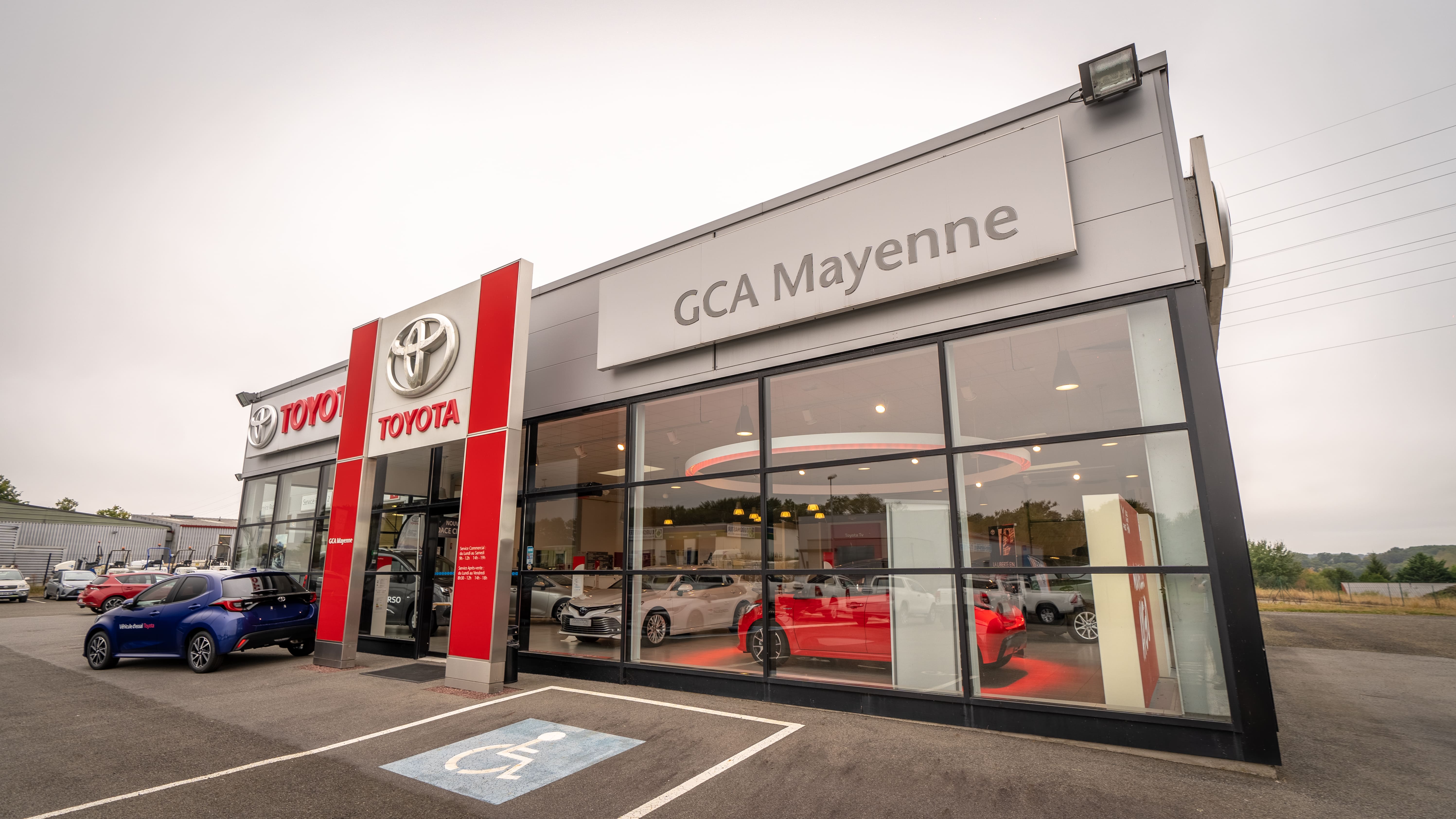 Foto 2 di Toyota - GCA - Mayenne